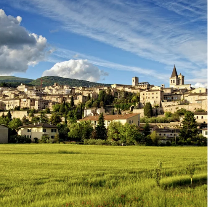 How to Visit Spello
