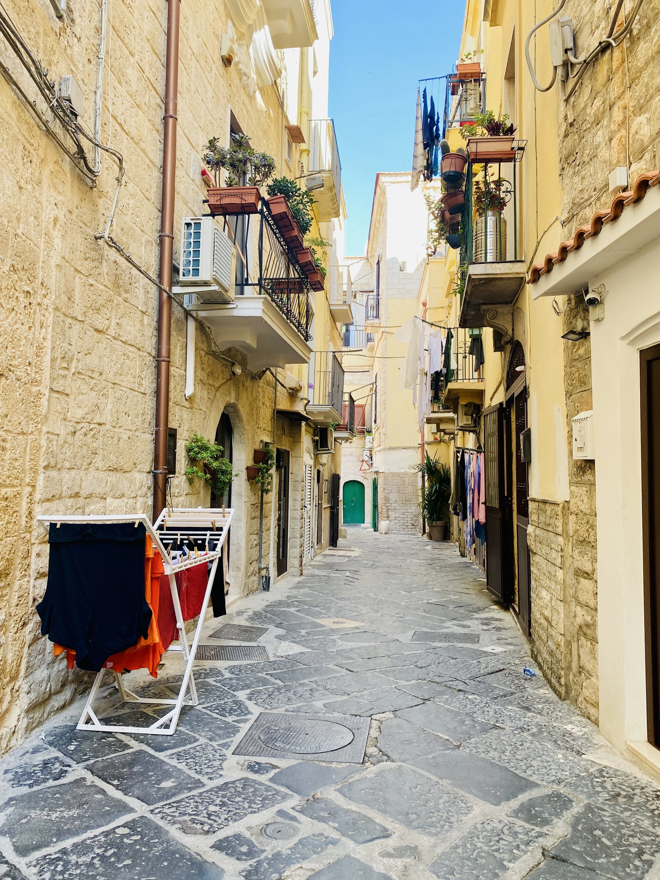 Laundry drying in Bari's ancient center