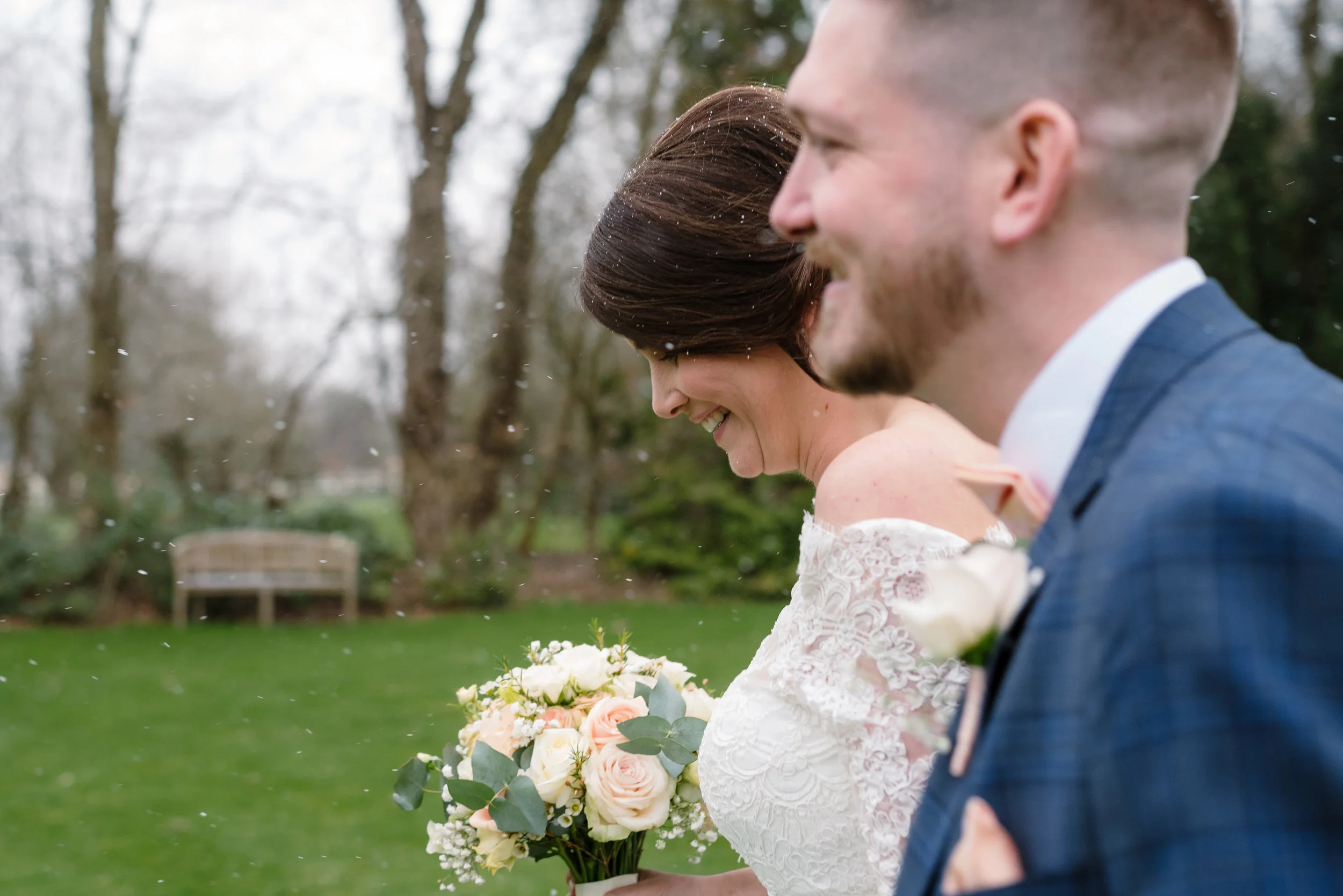 Hampshire-wedding-photographer-hampshire / fleet-wedding-photographer-fleet / Sarah-fishlock-photography / Hampshire-village-hall-wedding-venue
