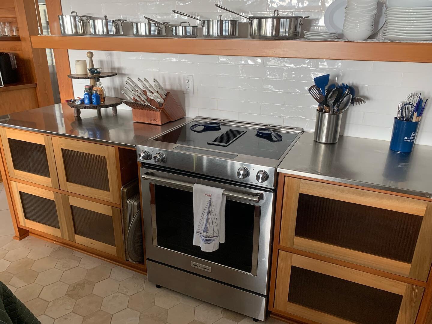 A round of applause for my guys pulling off one big job after the other while I&rsquo;m gone ! These cabinet doors make their existing cabinets look better than ever !  Nice work boys ! #botneyisland #bornagainheartwoods #sinkercypress #cabinetdoors 