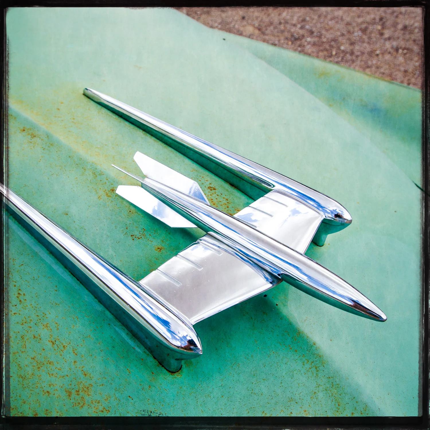 Futuramic Hood Ornament