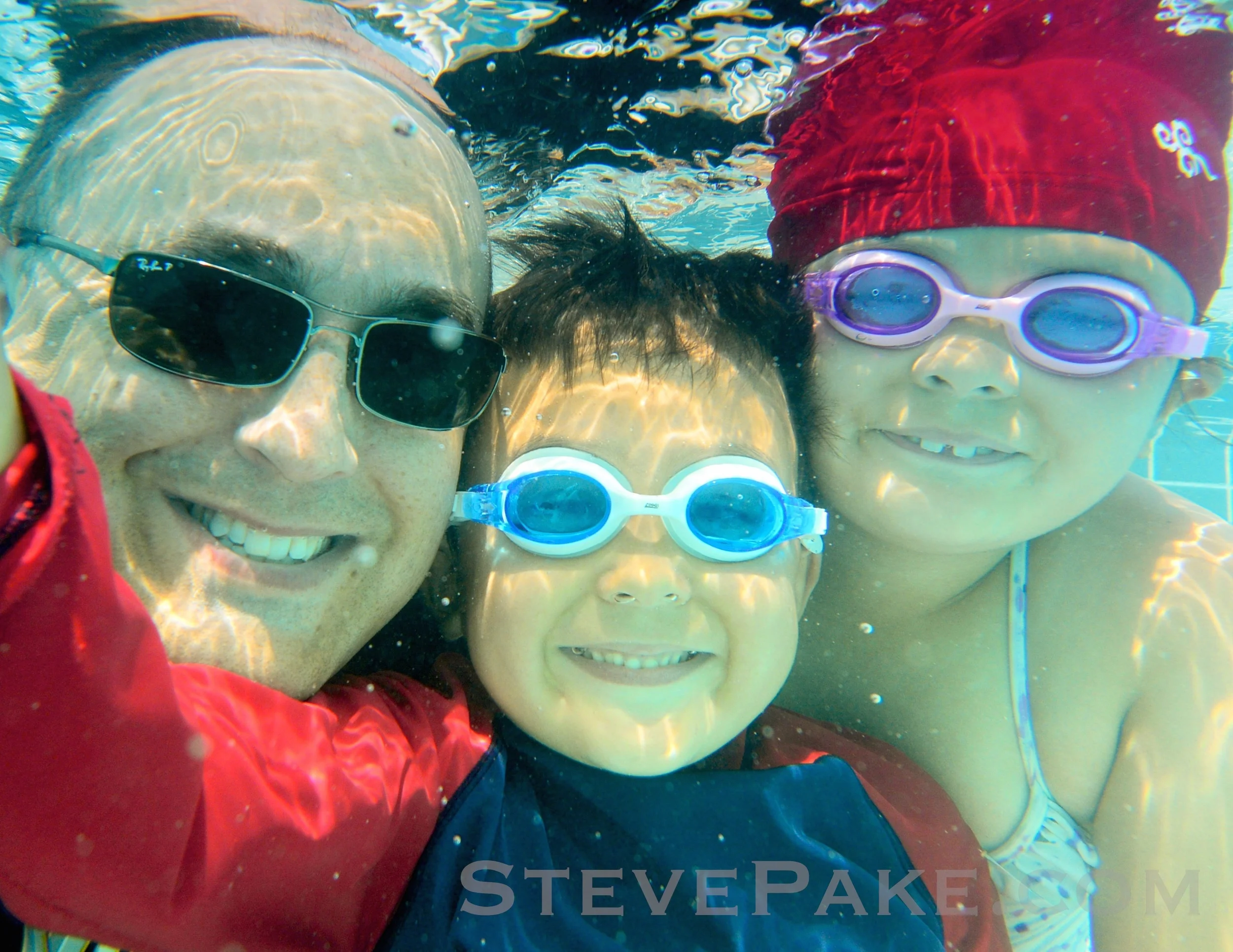XmasCardPics2015-36_DSC_3727ap-3K-UnderwaterSelfie.jpg