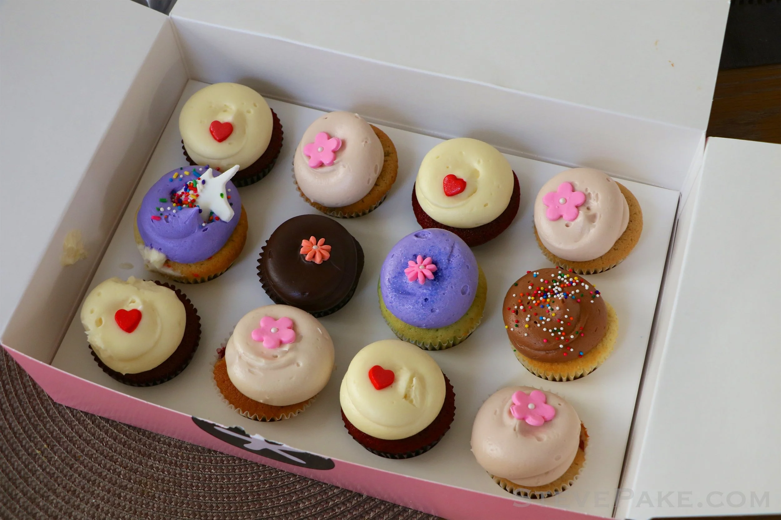 Can't go to the DC Cherry Blossoms without picking up some Georgetown Cupcakes on the way out, and especially their cherry blossom special cupcake! :)