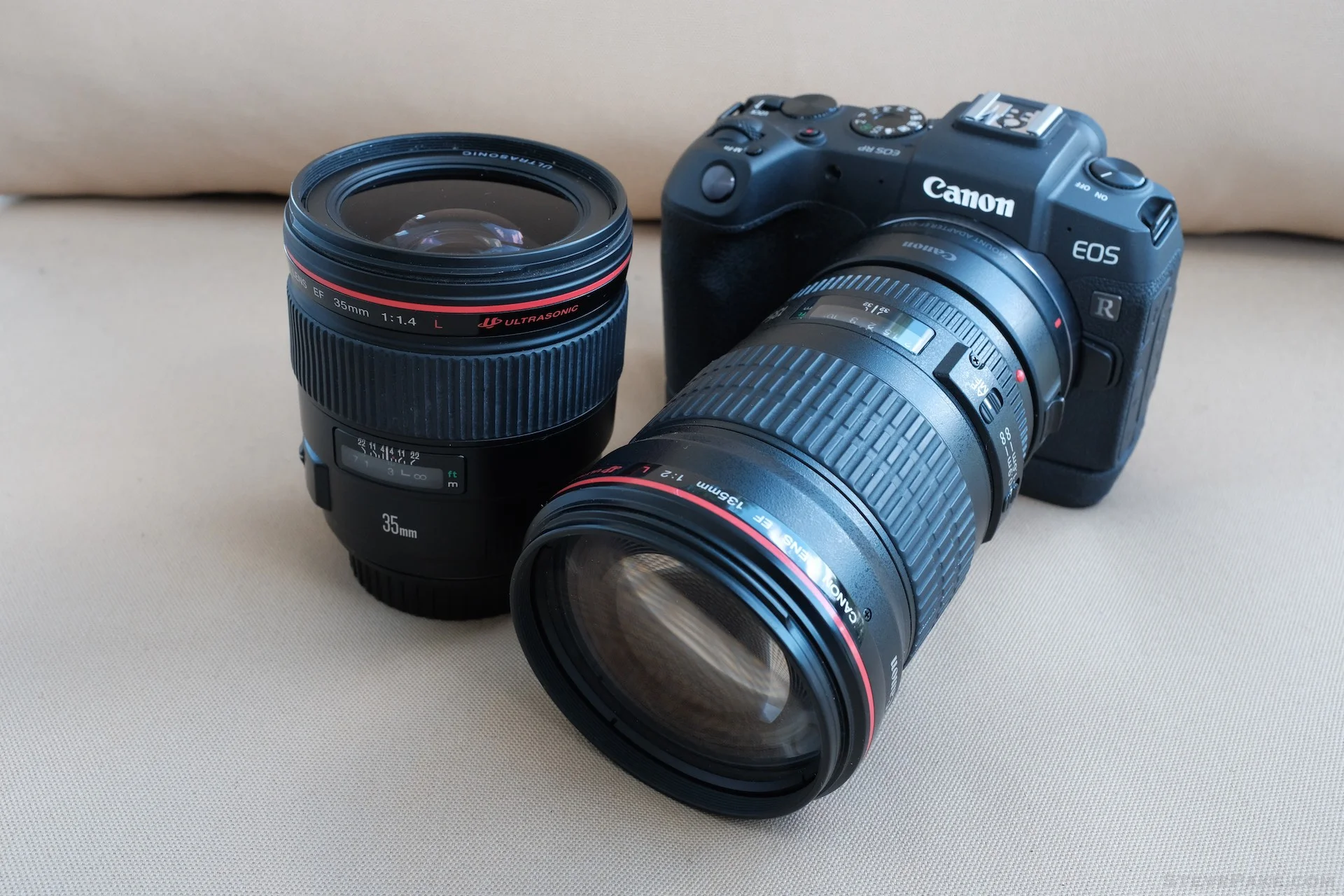 The dynamic duo back in their natural element, the Canon 35mm f/1.4L and 135mm f/2L lenses on a proper full-frame camera, the Canon EOS RP.