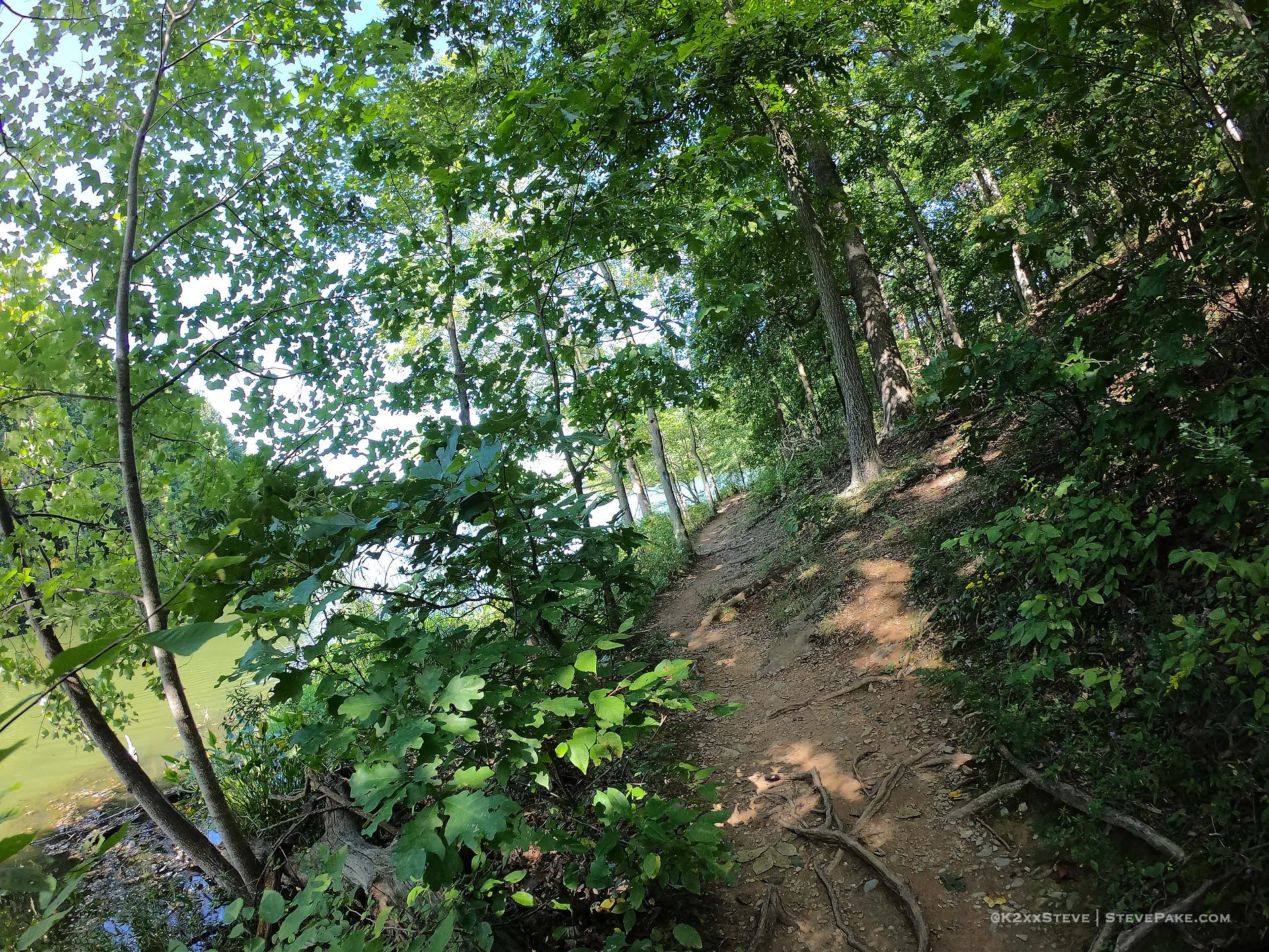  DCIM\101GOPRO\G0186593.JPG 