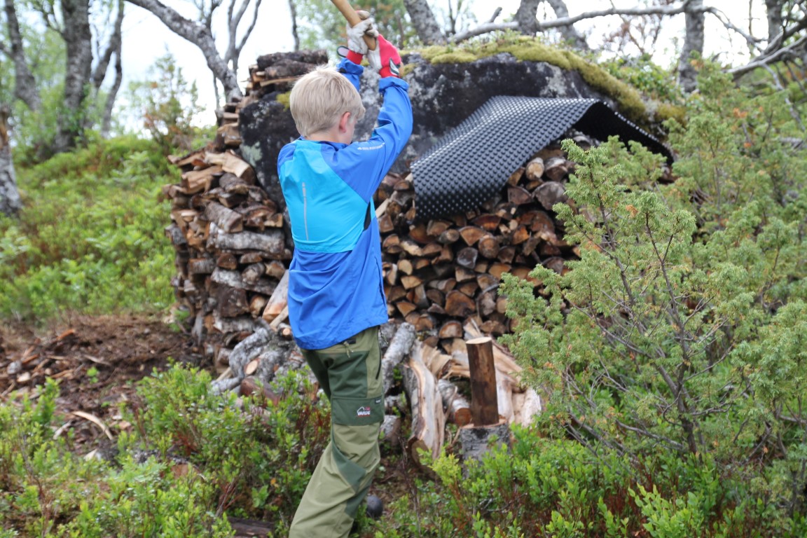 Tilgjengeleg ved til grua