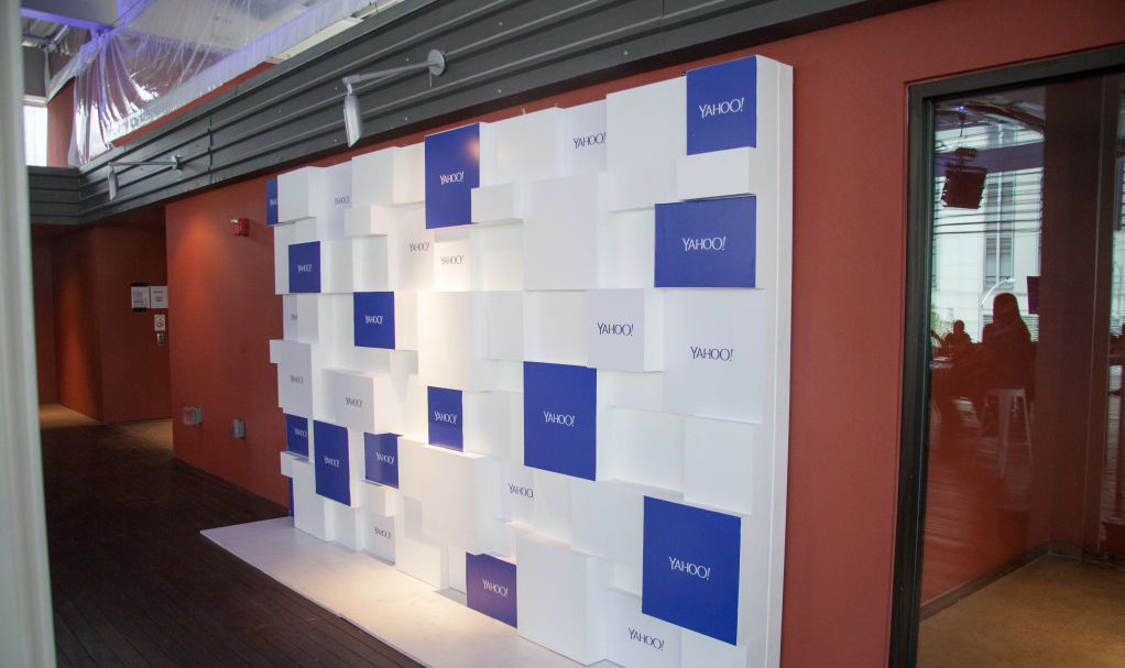 Yahoo SXSW Custom Fabrication Step Repeat Background Wood Vinyl Print Freestanding.png