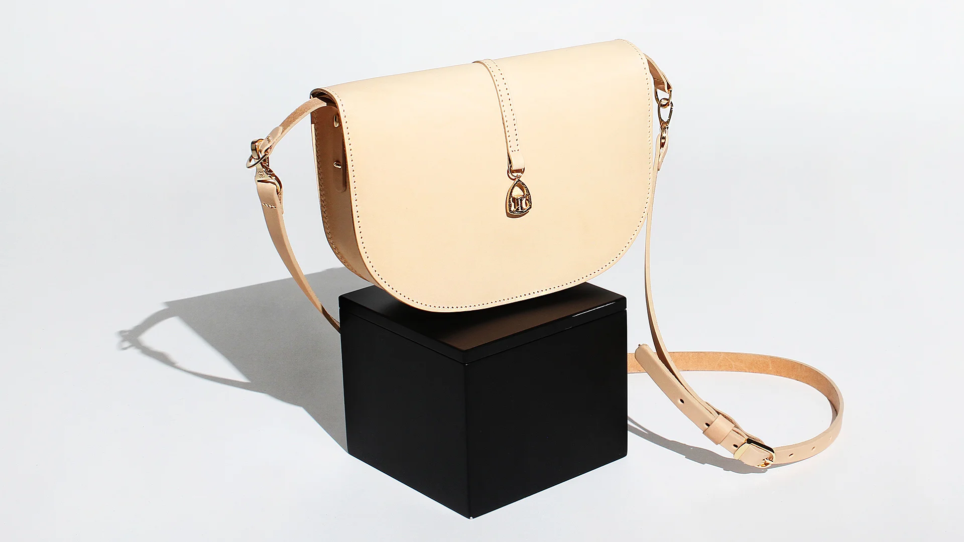 Designer Courses Paradise Row - Boxer Bag.jpg