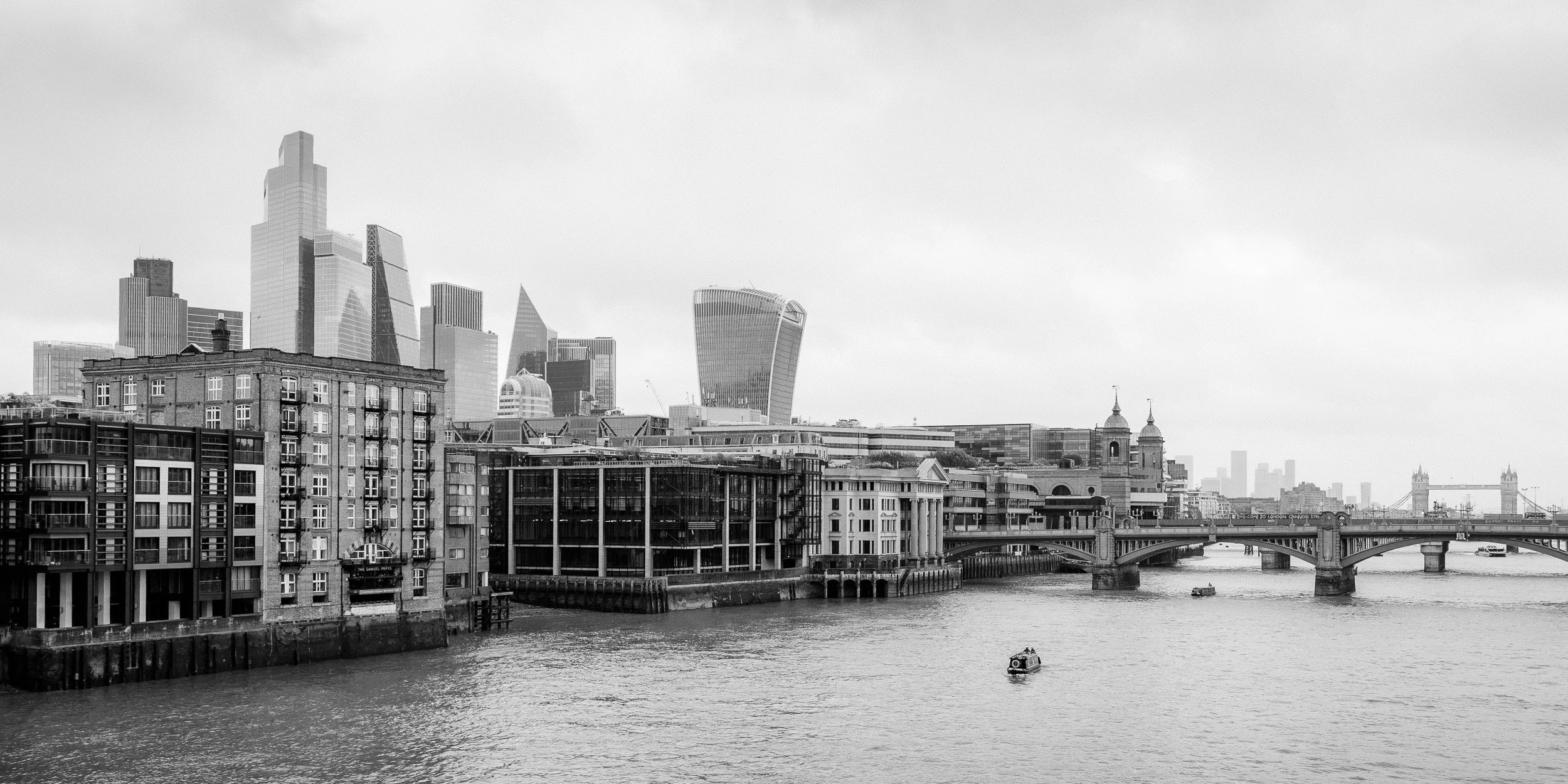 LONDON STREET PHOTOGRAPHY