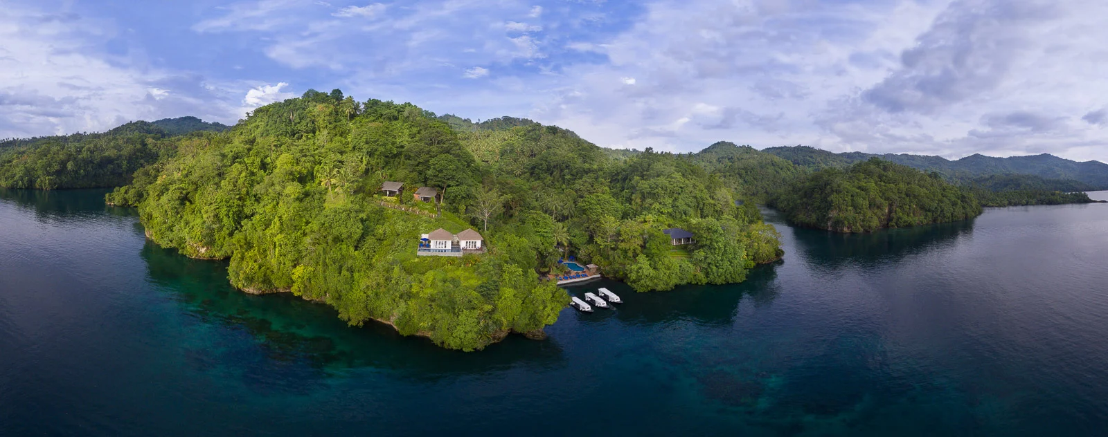 Lembeh Resort sits in the lush, green, peaceful hills of Lembeh Straight surrounded by nutrient rich waters, making it the perfect backdrop for an epic yet relaxing dive adventure.