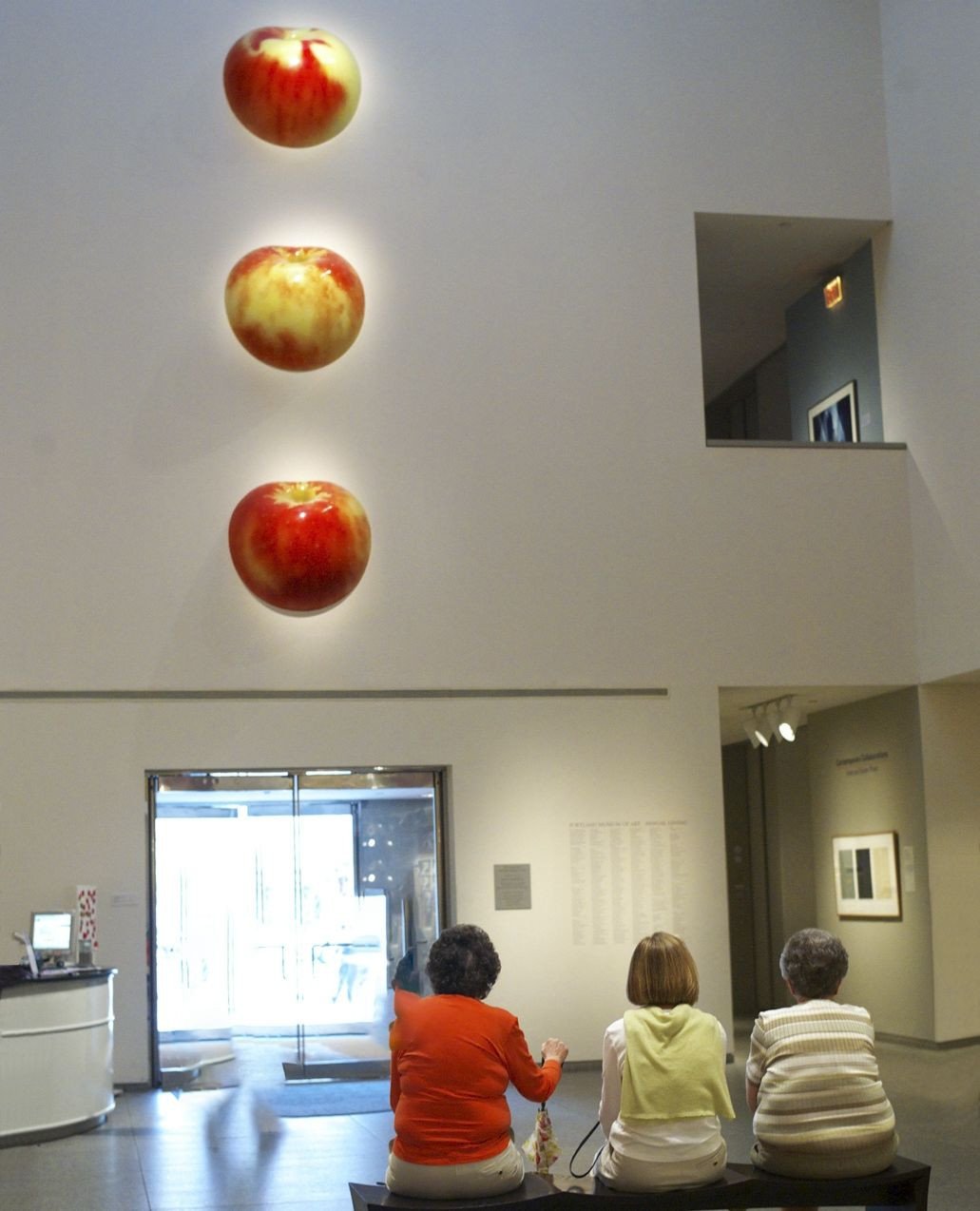 A good day to contemplate art?  Join us for the Closing Reception today, 2-5pm. ⁠
⁠
Hank Paper's New Incisive Moments.⁠
.⁠
.⁠
.⁠
.⁠
.⁠
#kehlerliddellgallery #newhavenart #artscouncilnewhaven #wvra  #westvillect #ctartists #nearts #artgallery #contemp