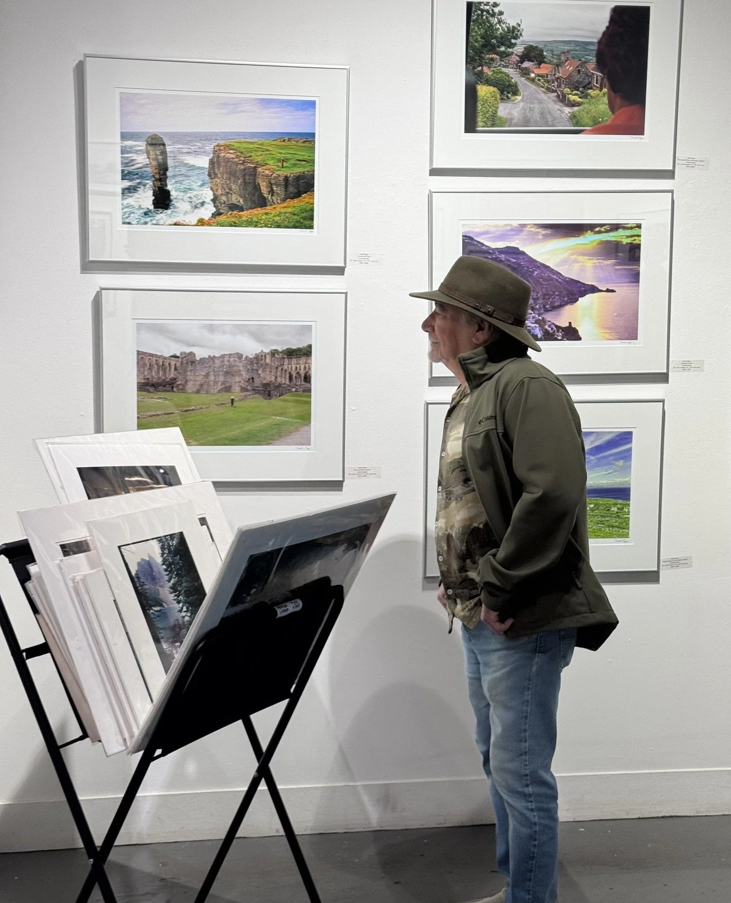 So many choices! Choose to be part of the circular economy by shopping locally during the holiday season! ⁠
Buy local! ⁠
Support living artists!⁠
Thank you!⁠
⁠
.⁠
.⁠
.⁠
.⁠
.⁠
#kehlerliddellgallery #newhavenart #artscouncilnewhaven #wvra  #westvillect