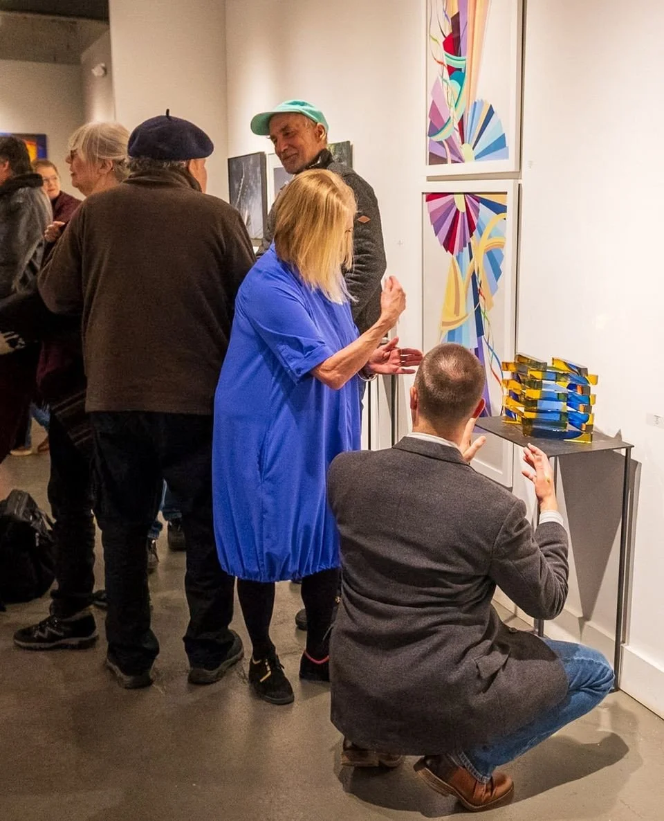 Washes of color imbue the gallery in CURRENT, our 10th Annual Juried Show which closes today with a Closing Reception at 3pm. ⁠
⁠
The People's Choice Award will be given at 4:30pm so come in earlier and make your vote count!⁠
.⁠
.⁠
.⁠
.⁠
.⁠
#kehlerli