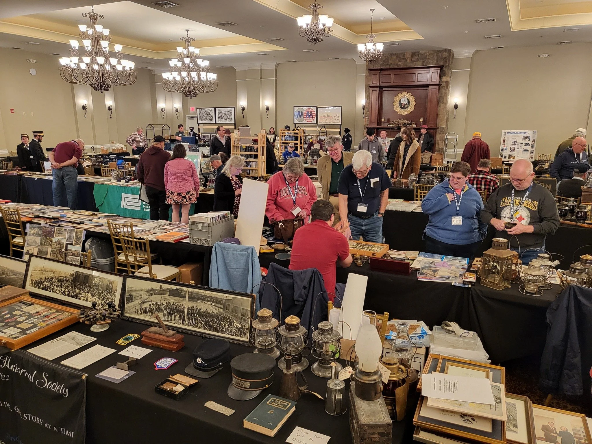 Key Lock &amp; Lantern Convention