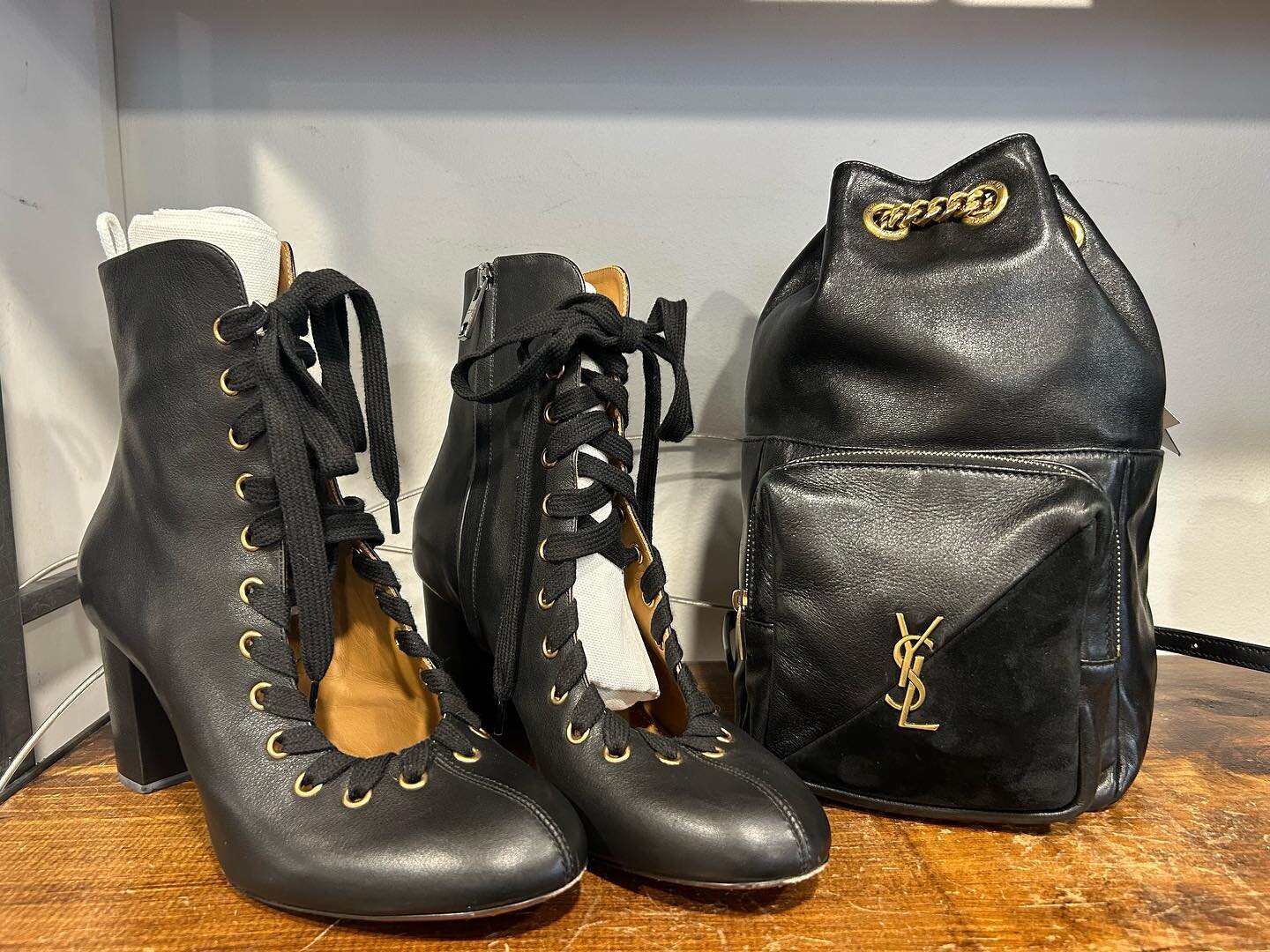 Loving this leather backpack paired with these Italian leather heeled booties ❤️❤️ 

The bag is priced at $1,800.95 👜

The shoes are a size 39.5 priced at $225.95 👢

Come check them out in our store! 🥰

For inquiries, please call or email us at:
?