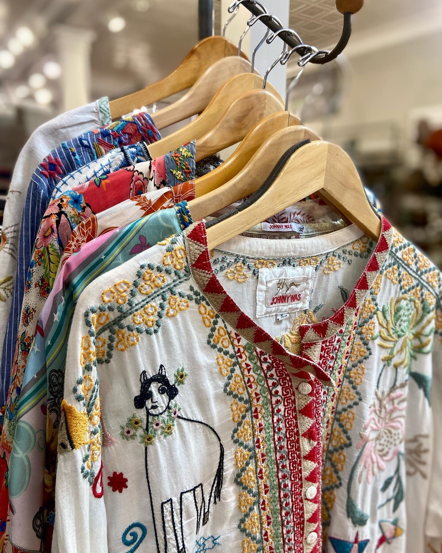 New arrivals daily! ✨ Stop by today and check out our new Johnny Was arrivals!🤩 We are open until 8pm! 
&bull;
&bull;
&bull; 
For inquiries call or email us! 
📞 609-924-1997
📧 princeton@greenestreet.com

@greenestreetprinceton is not affiliated wi