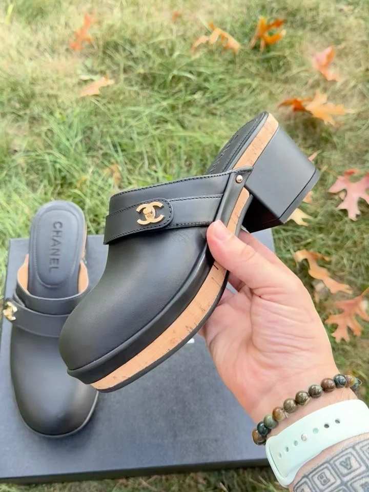Just dropped at @greenestreetprinceton✨ 

Chanel cc turnlock clogs 
Size 36 $680.95

Call or email us for inquiries!
📞609-924-1997
📧princeton@greenestreet.com
