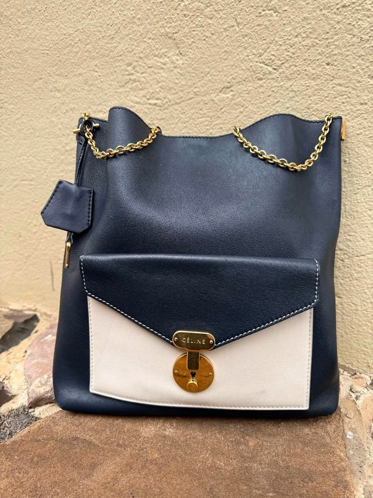 New in at @greenestreetlambertvillenj😍 This gorgeous Celine bag is a must!

Navy &amp; cream color block shoulder bag
$575.95
✅Authenticated via Entrupy

Call or email us for inquiries!
📞609-460-4523
📧lambertville@greenestreet.com
