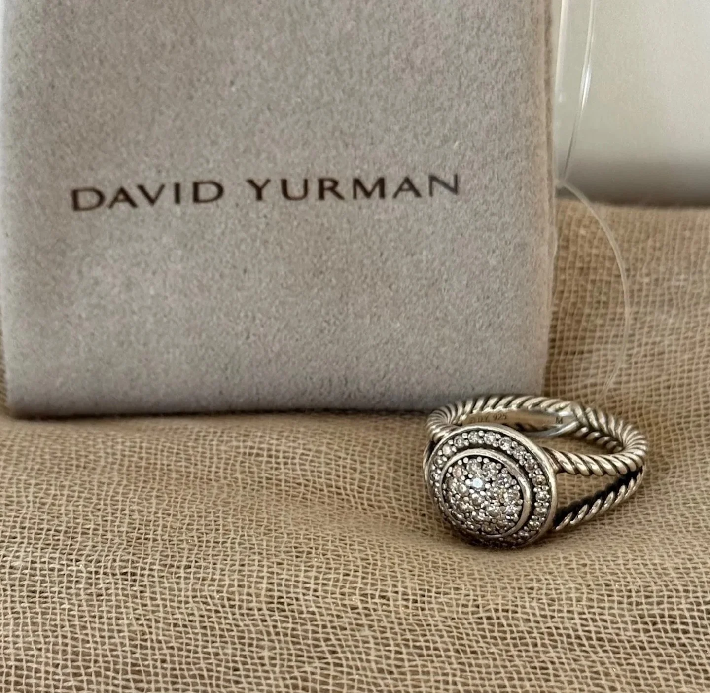 We&rsquo;re loving this gorgeous new designer find from @greenestreetsnyder✨

David Yurman 
$600.95
Fits around a size 7

Call or email us for inquiries!
📞267-807-1295
📧snyder@greenestreet.com