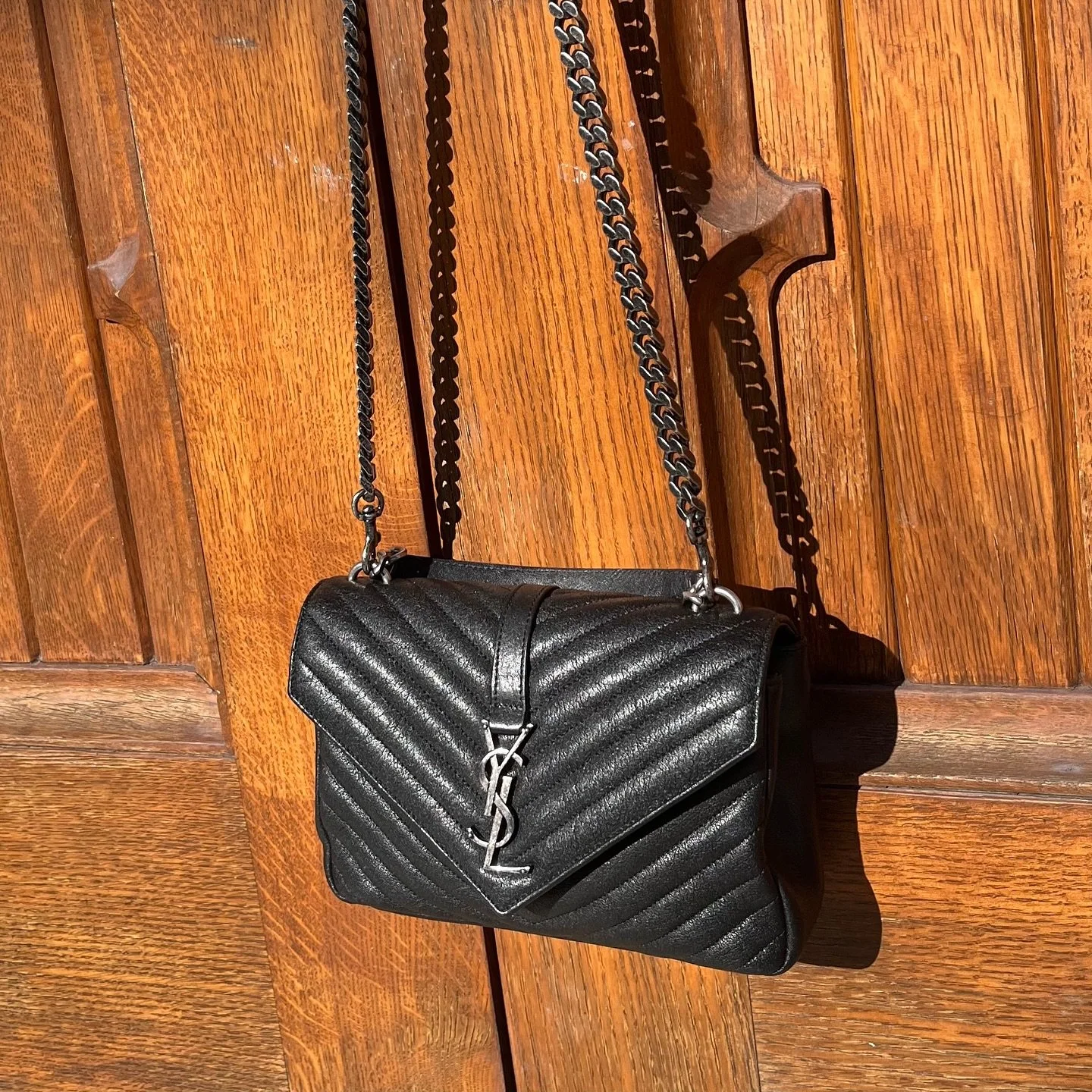 ✨YSL✨ New in at @greenestreetprinceton!

$1,800.95
✅Authenticated via Entrupy

Call or email us for inquiries!
📞609-924-1997
📧princeton@greenestreet.com