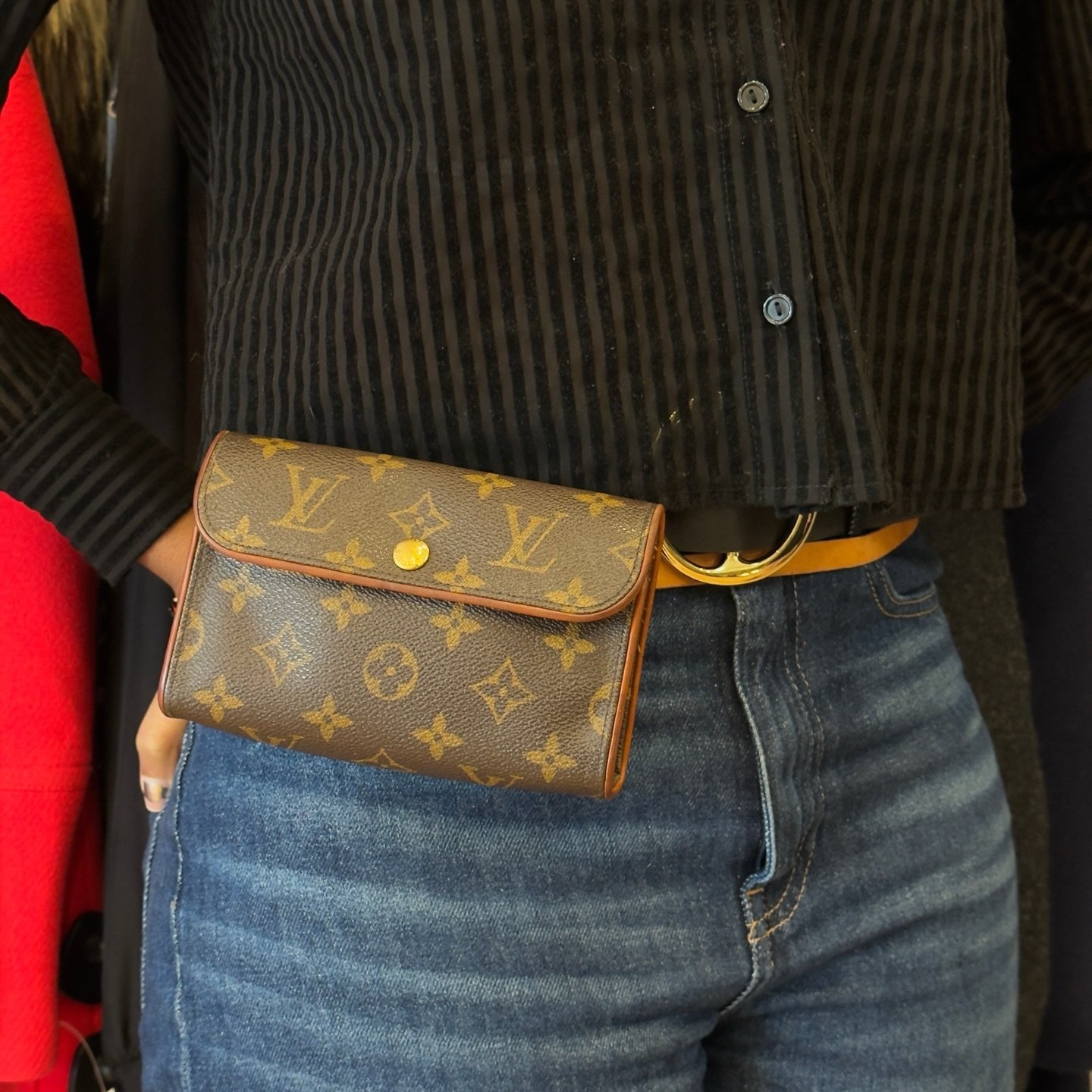 Don&rsquo;t miss out on this gorgeous LV belt bag! Available at @greenestreetprinceton

$500.95
Belt fits like an XS
✅Authenticated via entrupy

Call or email us for inquiries!
📞609-924-1997
📧princeton@greenestreet.com
