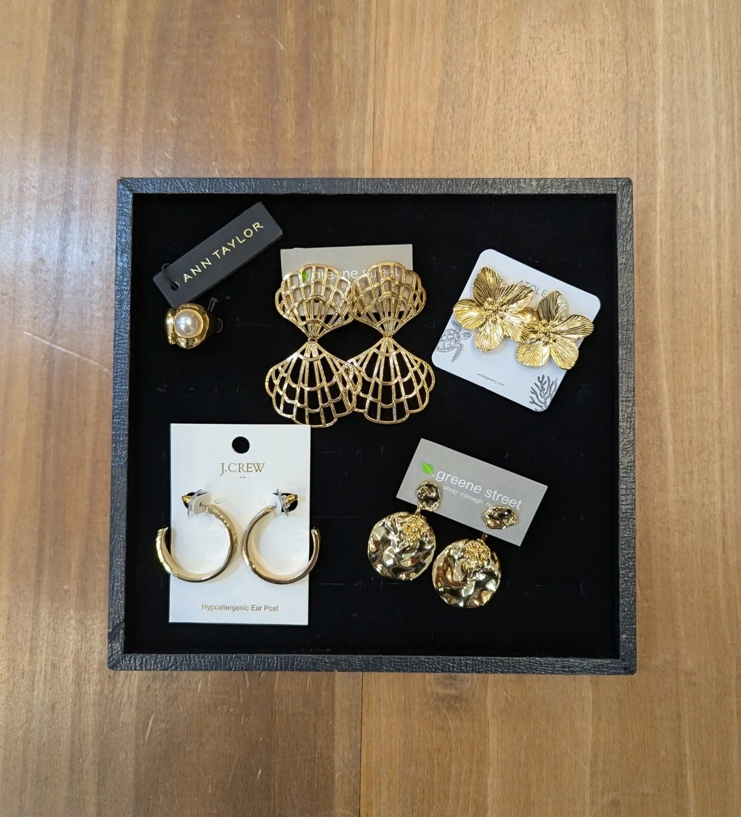 New jewelry finds from @greenestreetprinceton💫

Prices range from $18.95-$80.95

Call or email us for inquiries!
📞609-924-1997
📧Princeton@greenestreet.com