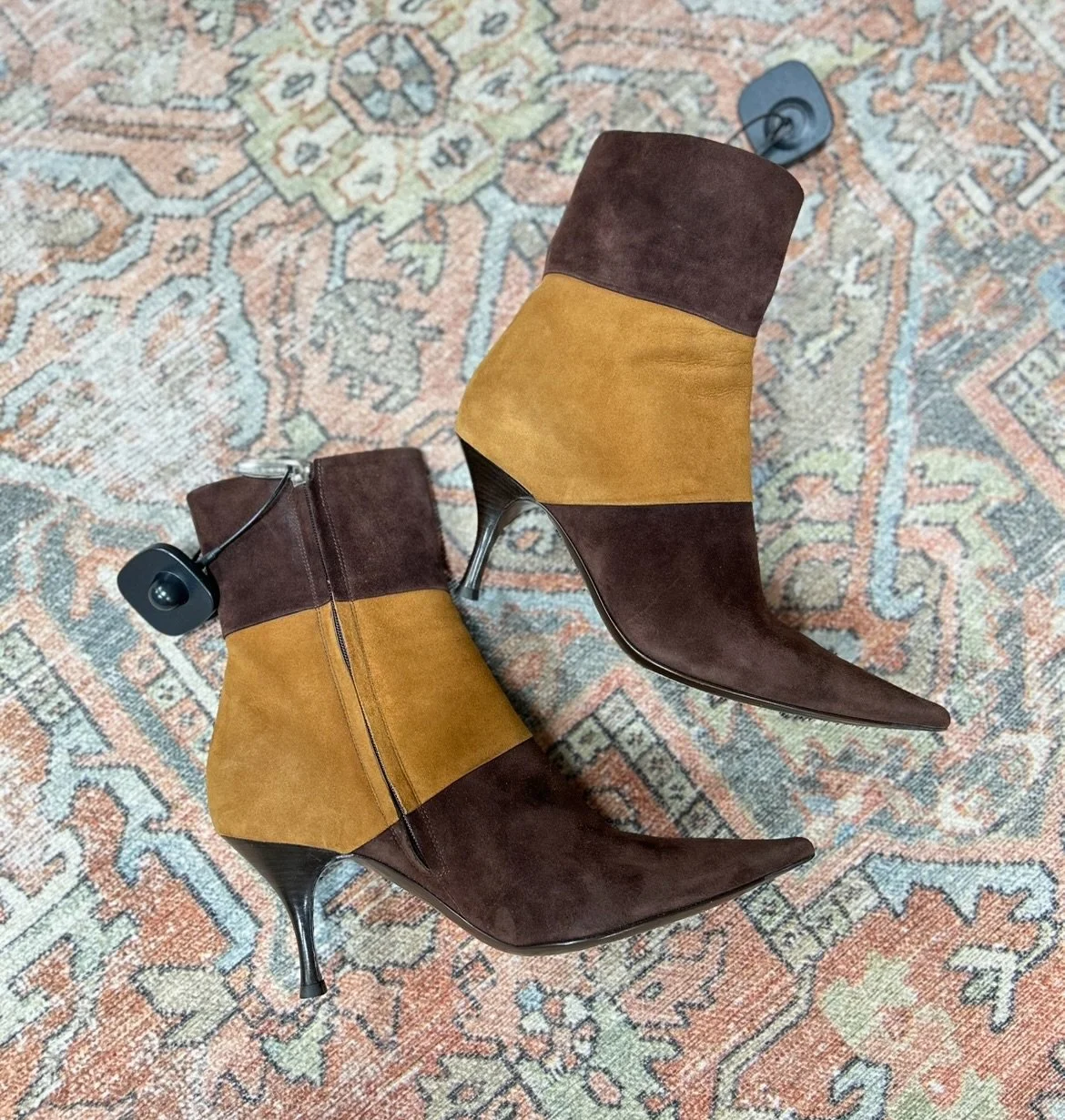 Add these cute brown heeled booties to your look! Available at @greenestreetexton

Sergio Rossi 
Size 36.5 
$52.95

Call or email us for inquiries!
📞610-466-5713
📧fairfield@greenestreet.com