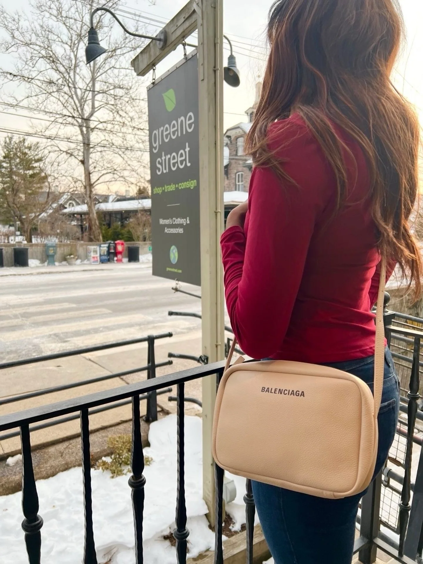 Don&rsquo;t miss out on this gorgeous designer bag! New in at @greenestreetlambertvillenj

$500.95
✅Authenticated via Entrupy

Call or email us for inquiries
📞609-460-4523
📧lambertville@greenestreet.com