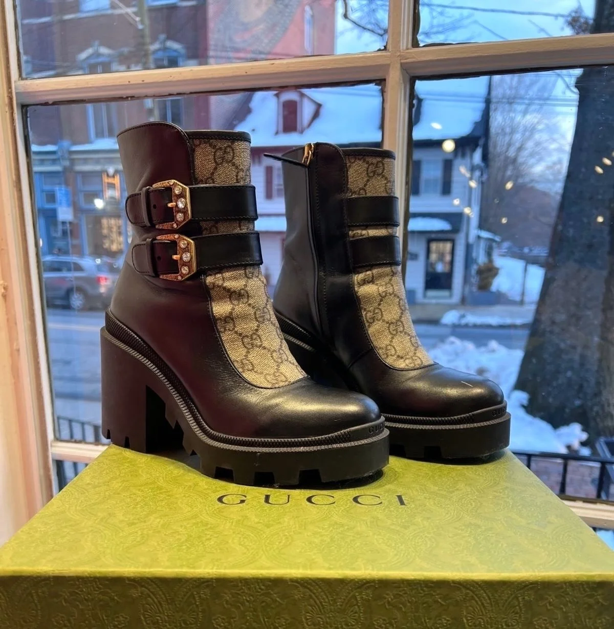 These Gucci boots are a must-have!! New in at @greenestreetlambertvillenj

Size 37 $425.95

Call or email us for inquiries!
📞609-460-4523
📧lambertville@greenestreet.com