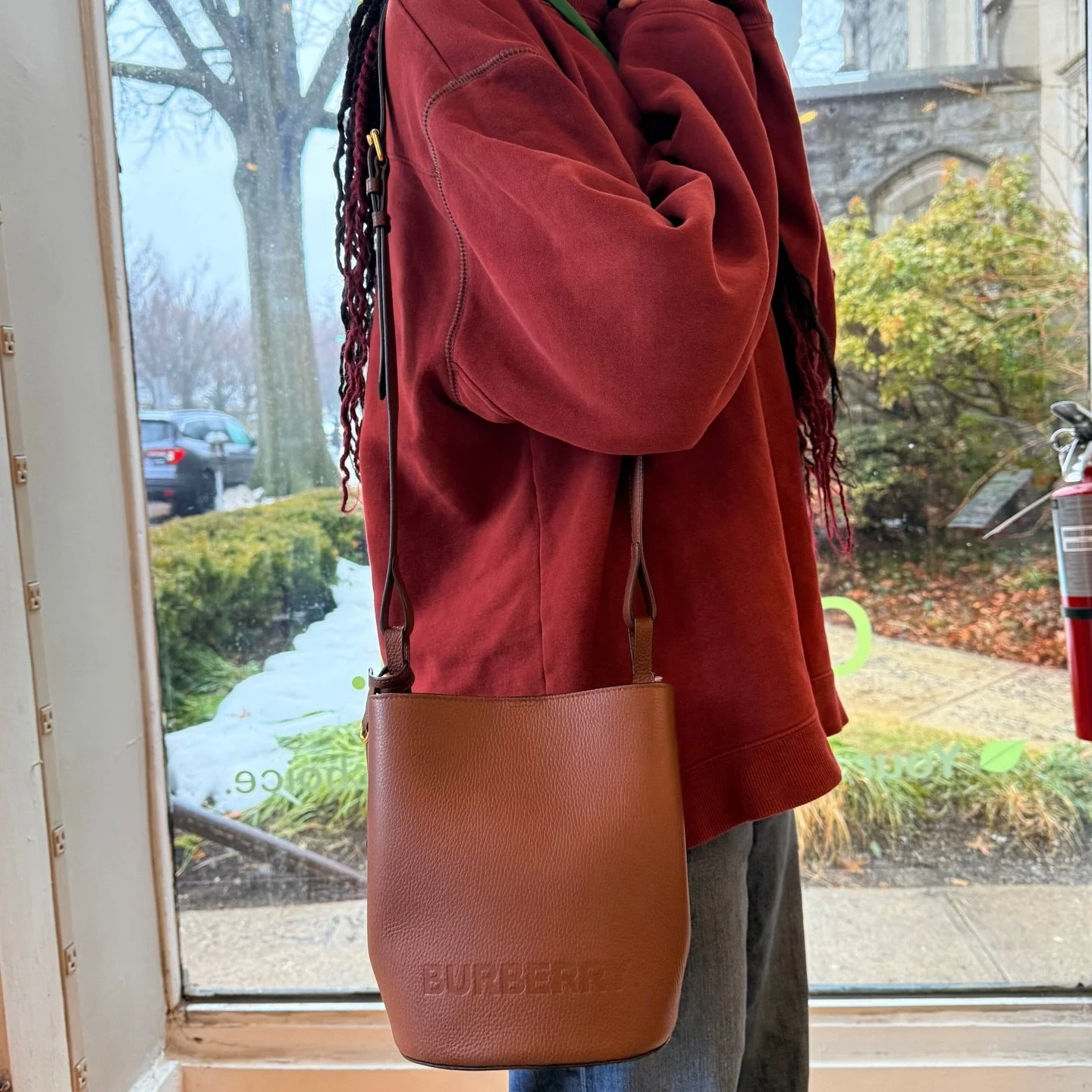 We&rsquo;ve got our eyes on this stunning Burberry bag!✨ New in at @greenestreetprinceton

$425.95

Call or email us for inquiries!
📞609-924-1997
📧princeton@greenestreet.com