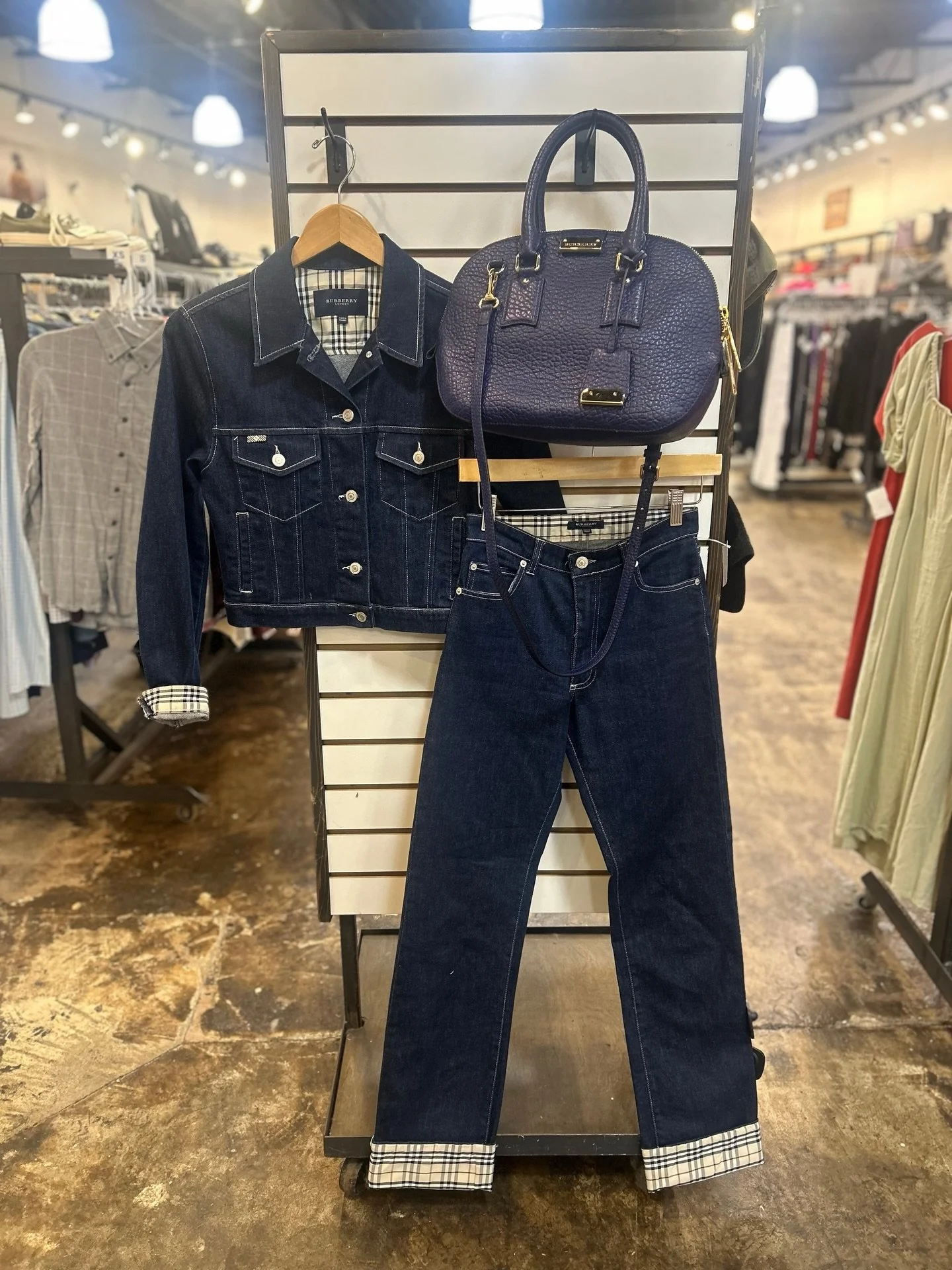 ✨A Burberry moment✨ New in at @greenestreetgateway! How cute is this look!? 

&bull; Burberry denim jacket Size 6 $224.95
&bull; Burberry denim jeans Size 4 $148.95
&bull; Burberry navy small orchard bowling bag $500.95
✅Authenticated via Entrupy

Ca