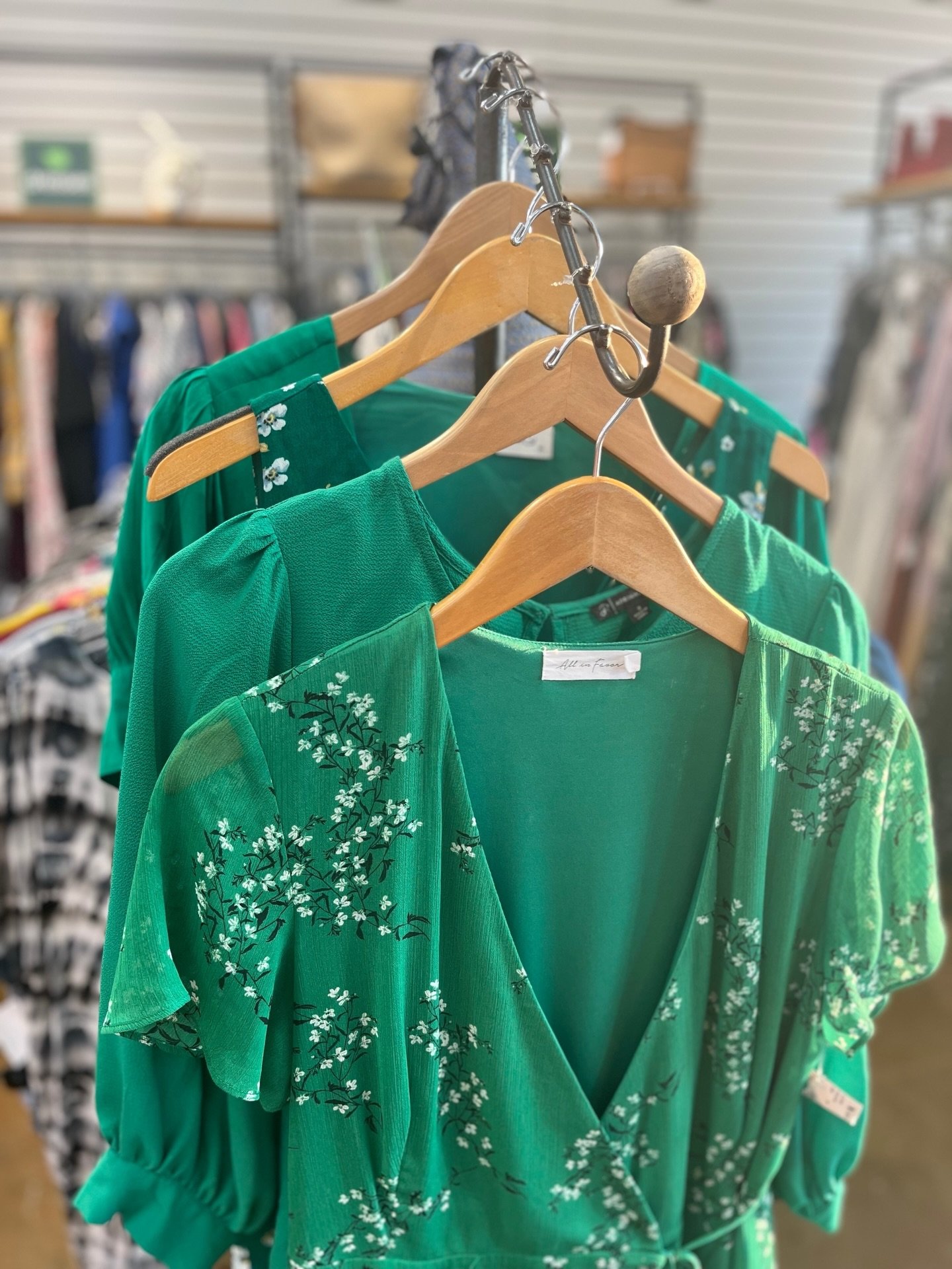 🍀Find your St Patty&rsquo;s day looks at Greene Street🍀

Get these finds from @greenestreetenglishvillage

Email us for inquiries!
englishvillage@greenestreet.com