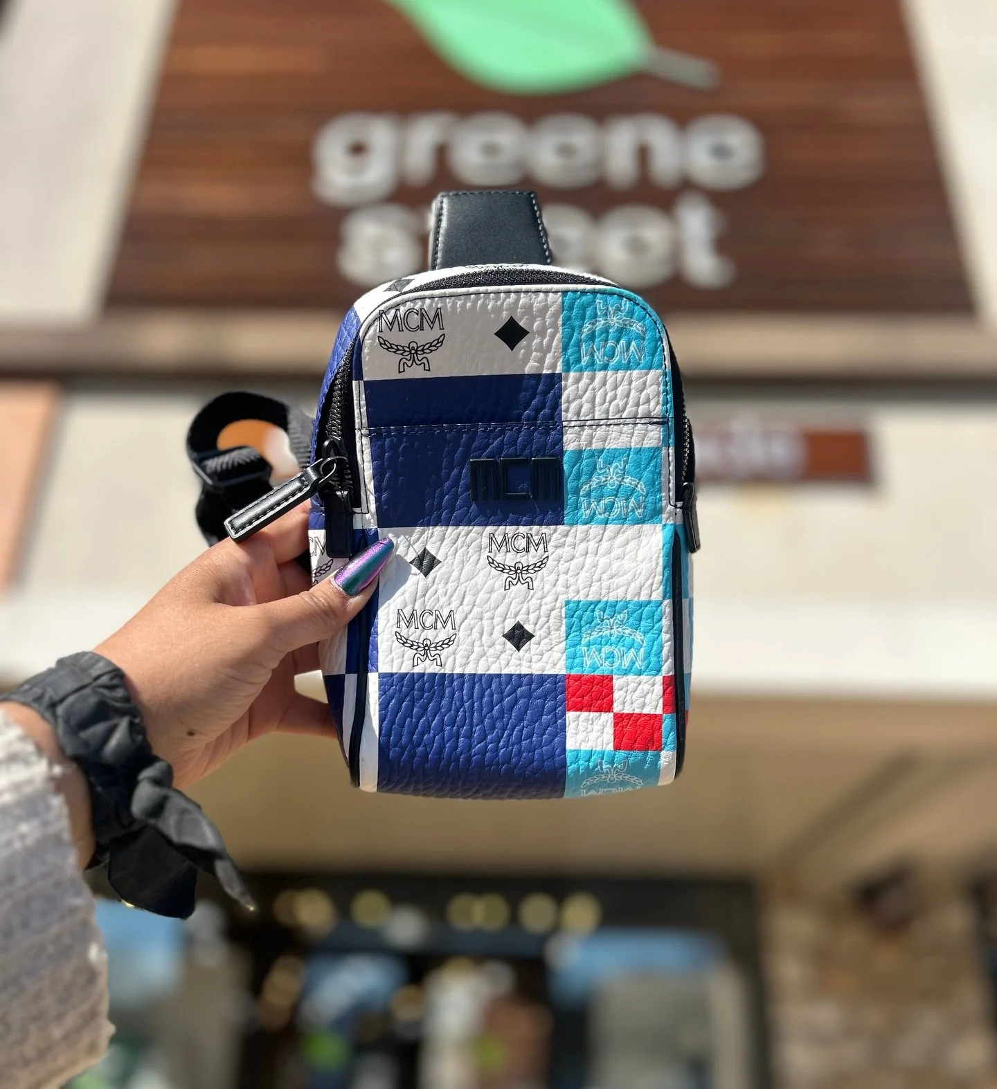 💙 New men&rsquo;s designer sling back bag just in at @greenestreetgateway

$200.95

Email for inquiries!
📧gateway@greenestreet.com