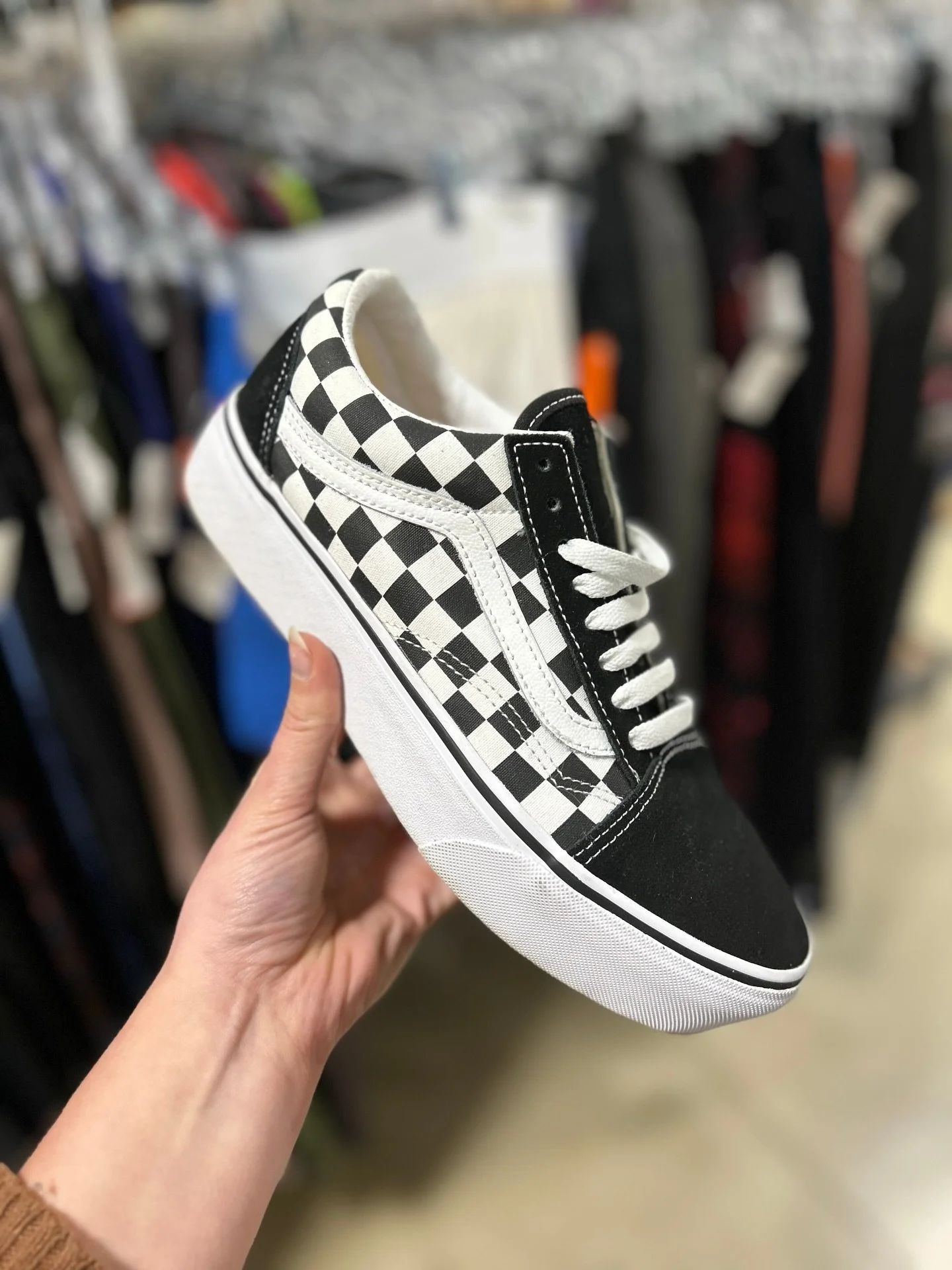 New shoe finds from @greenestreetexton!!

&bull; checkered Vans Size 8.5 $17.95
&bull;&nbsp;Nike size 6.5 $28.95
&bull; Allbirds  size 9 $33.95

Email us for inquiries!
📧fairfield@greenestreet.com