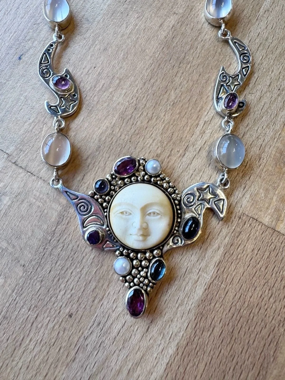 🌙💜🌞Celestial vibes with this stunning semi precious stone sterling necklace.  Available at @greenestreetlambertvillenj

$130.95

Email us for inquiries!
📧lambertville@greenestreet.com