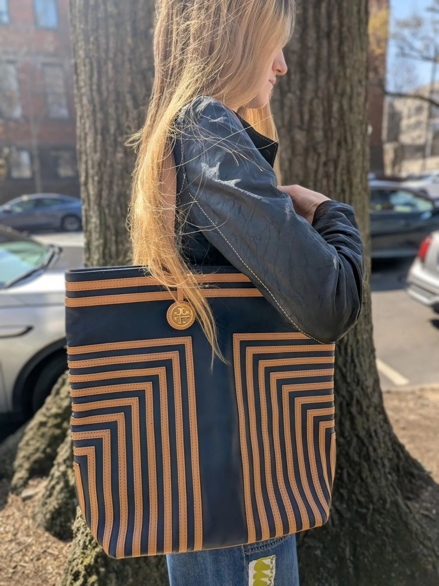 ✨Tory Burch✨ new in at @greenestreetprinceton

$88.95

Email us for inquiries!
📧Princeton@greenestreet.com