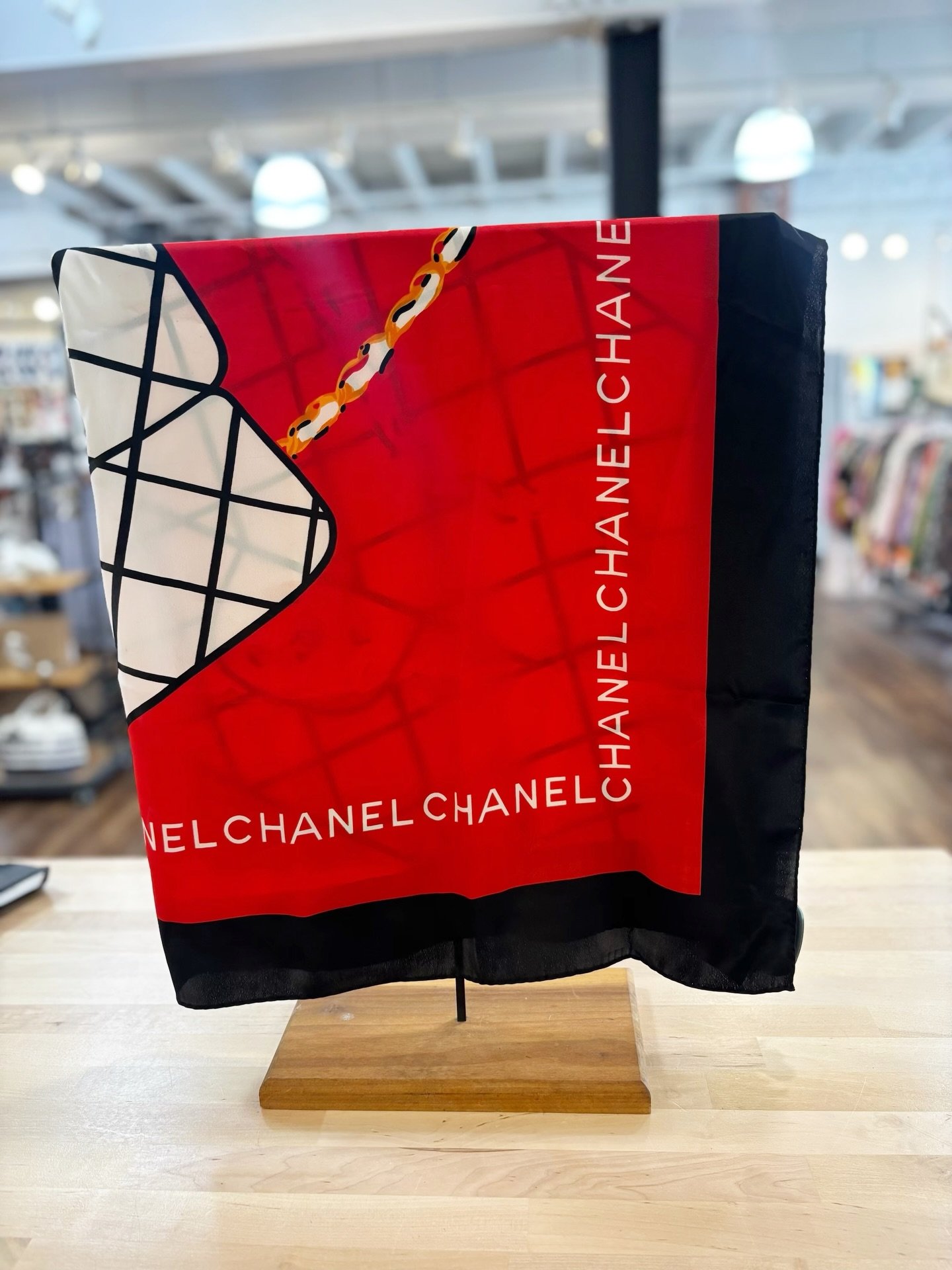 This gorgeous designer silk scarf just arrived at @greenestreetsouthstreet ✨

$475.95

Email us for inquiries!
📧southstreet@greenestreet.com