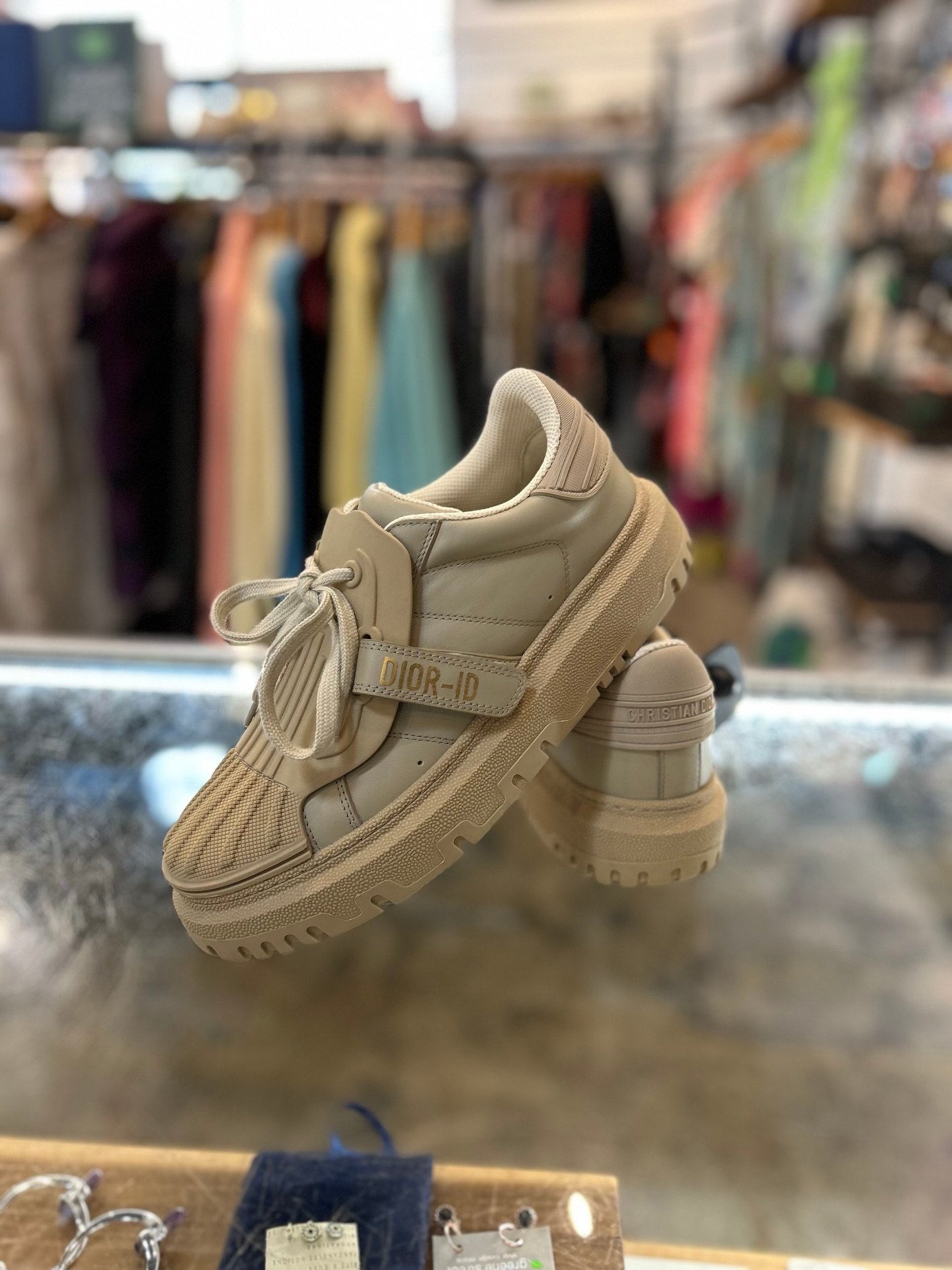 These gorgeous designer leather trainers are a must-have!💫 Available at @greenestreetgateway

Size 36 $295.95

Email us for inquiries!
📧gateway@greenestreet.com