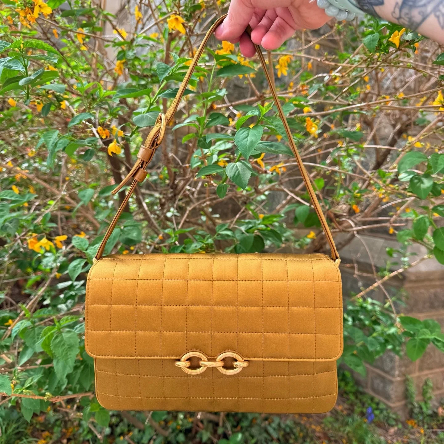 Add this gorgeous Saint Laurent bag to your collection✨

Available at @greenestreetprinceton

Satin Le Maillon
$1,850.95
✅Authenticated via Entrupy

Email us for inquiries!
📧princeton@greenestreet.com