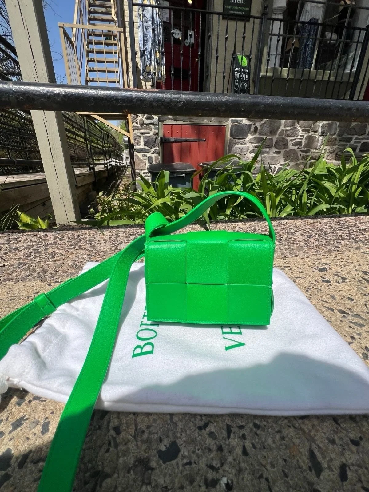 Add a little pop of color to your look with this gorgeous Bottega bag! Available at @greenestreetlambertvillenj

$625.95
✅Authenticated via Entrupy

Email us for inquiries!
📧lambertville@greenestreet.com