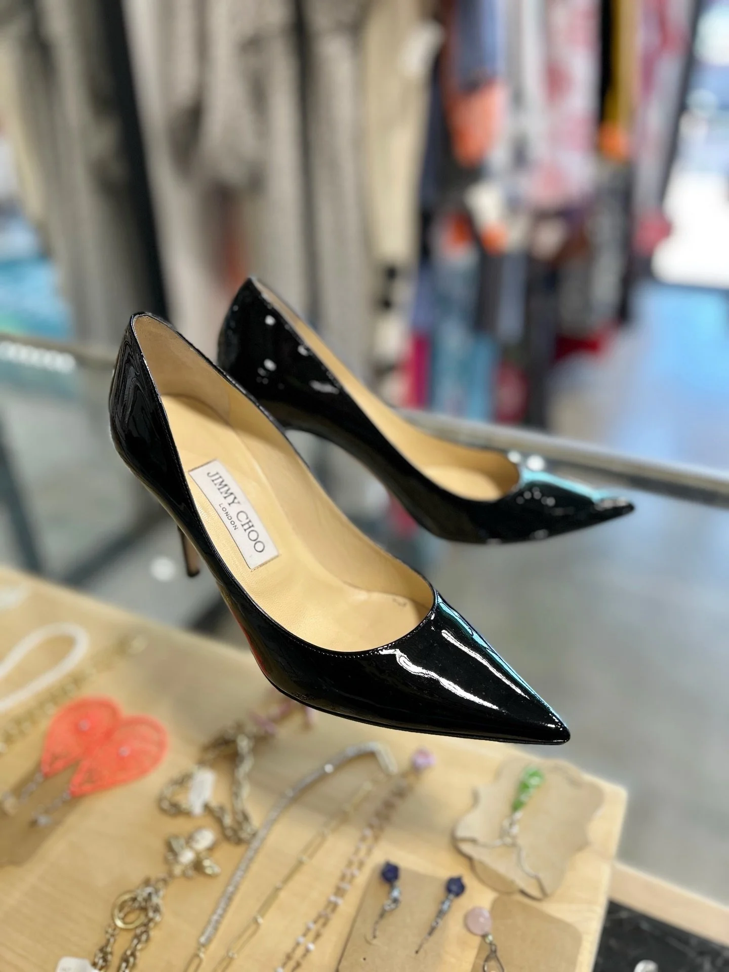 A classic in any wardrobe, a pair of black heels!👠🖤 Scoop up this pair of Jimmy Choo&rsquo;s from @greenestreetexton

Size 37 $135.95

Email us for inquiries!
📧fairfield@greenestreet.com