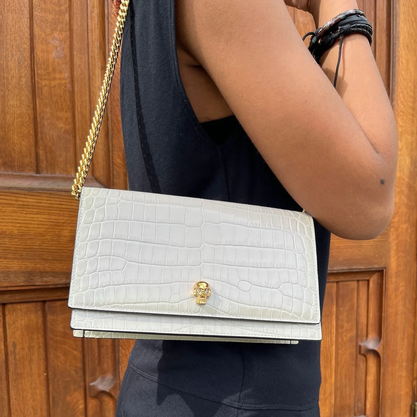 Alexander McQueen💀🖤🌟 New in at @greenestreetprinceton

$725.95

Email us for inquiries!
📧princeton@greenestreet.com