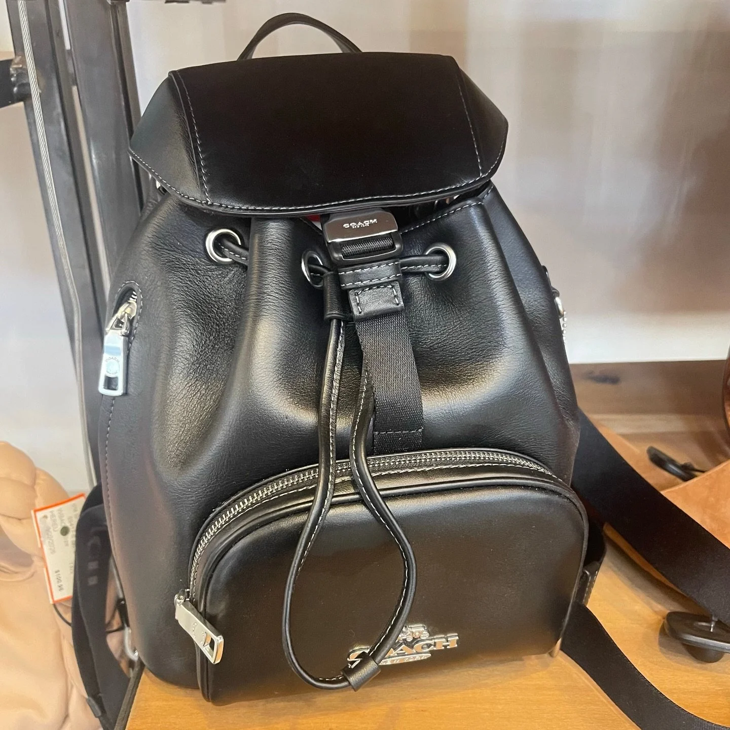 The gorgeous Coach backpack is a must-have!🎒 Available at @greenestreetchestnuthill💫

$140.95

Email us for inquiries!
📧chestnuthill@greenestreet.com