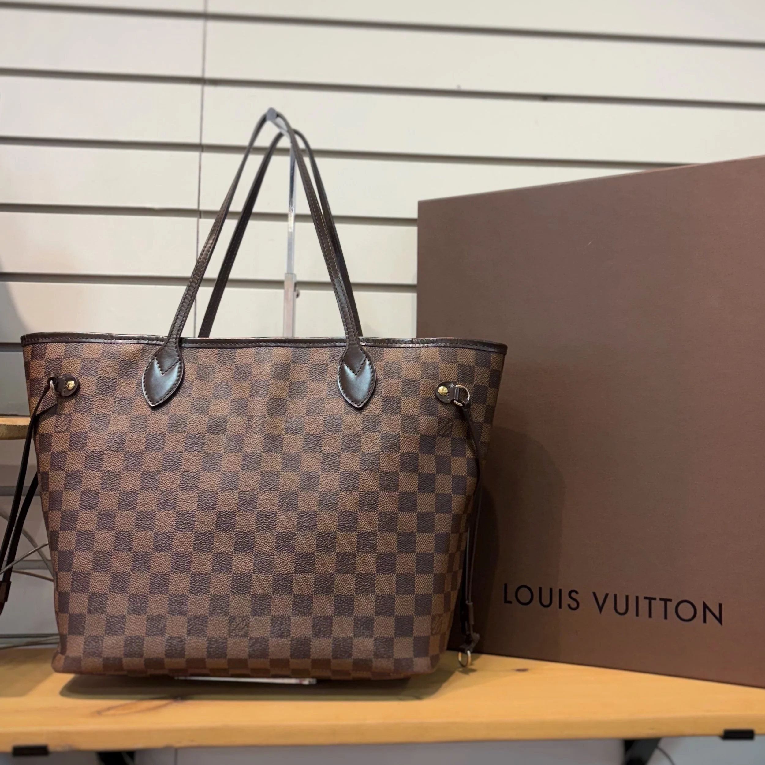 🌟Just in🌟 LV Neverfull MM at @greenestreetenglishvillage

$1400.95
✅Authenticated via Entrupy

Email us for inquiries!
📧englishvillage@greenestreet.com