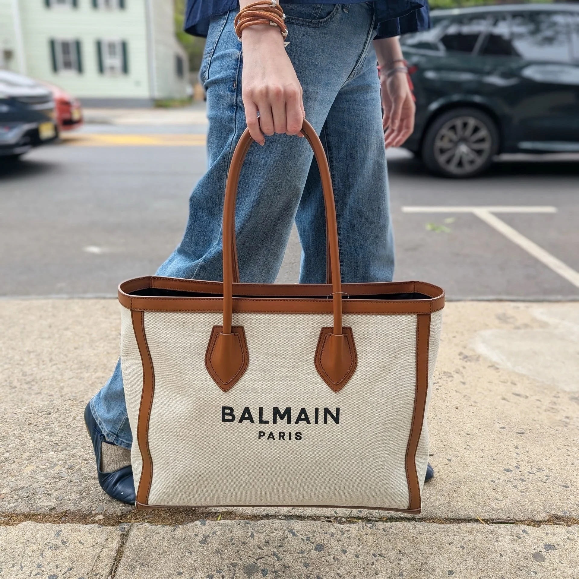 ✨Balmain✨ New in at @greenestreetprinceton

$525.95

Email us for inquiries!
📧princeton@greenestreet.com