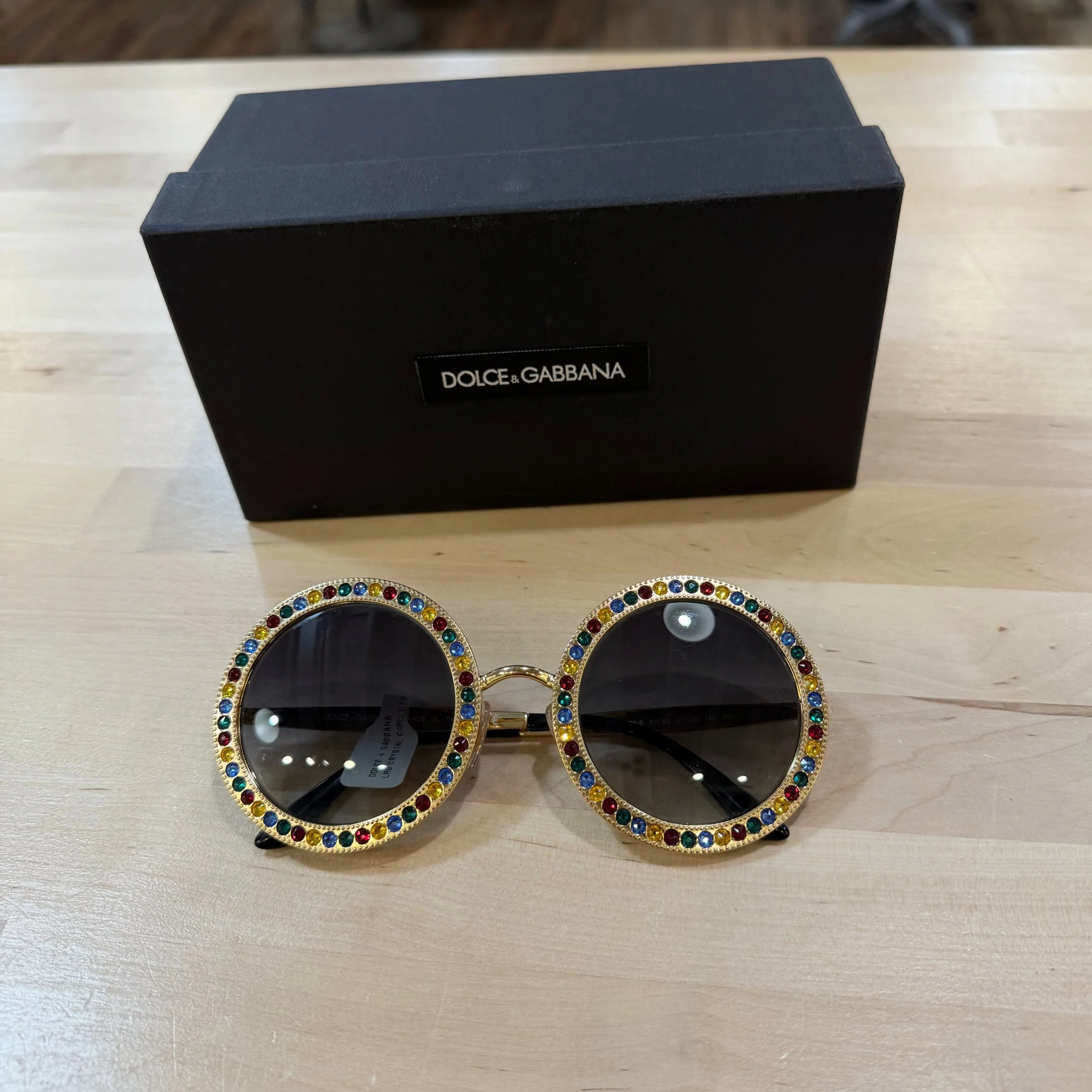 New sunglass arrivals from @greenestreetsouthstreet😎☀️

&bull;&nbsp;Round Dolce &amp; Gabba $250.95
&bull; Saint Laurent Gold sparkly glasses $130.95

Email us for inquiries!
📧southstreet@greenestreet.com