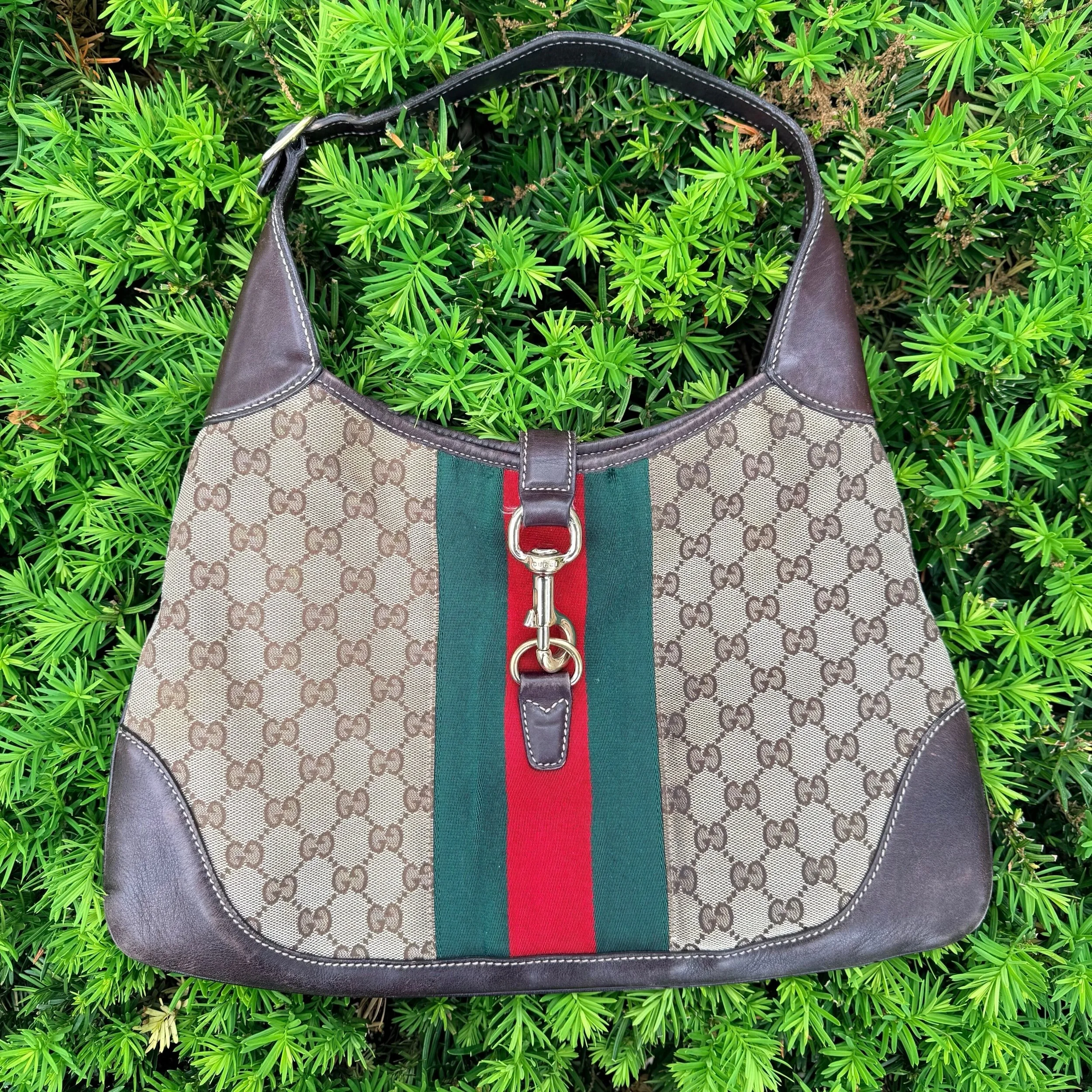 Scoop up this gorgeous Gucci classic!😍✨ Available at @greenestreetprinceton 

$750.95
✅Authenticated via Entrupy 

Email us for inquiries 
📧Princeton@greenestreet.com