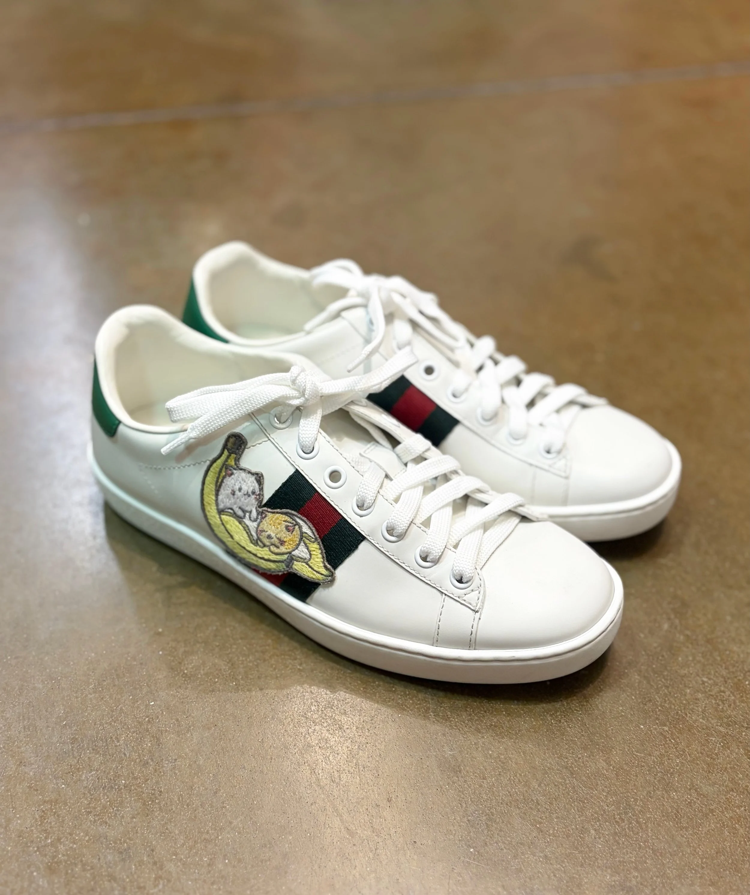 New sneaker finds from @greenestreetenglishvillage!👟💫

&bull; Gucci size 37 $350.95
&bull; black adidas, women&rsquo;s size 9 $200.95
&bull; animal print adidas, women&rsquo;s size 9 $200.95

Email us for inquiries!
📧englishvillage@greenestreet.co