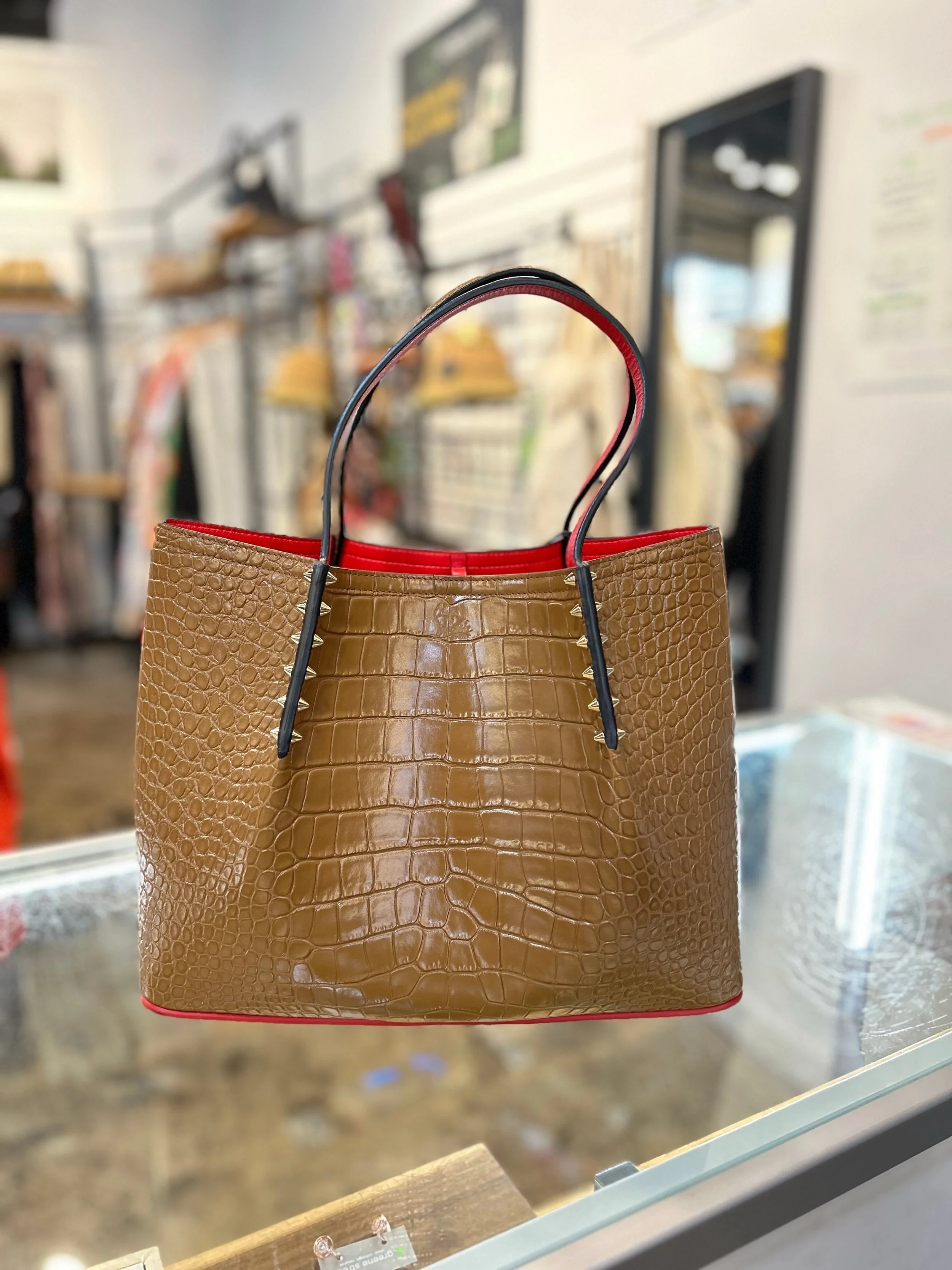 Two gorgeous new Christian Louboutin bags new in at @greenestreetgateway!😍

&bull; Brown Cabarock croc embossed tote $1,025.95
&bull; Black Spike Cabata tote $1,100.95
✅Both Authenticated via Entrupy

Email us for inquiries!
📧gateway@greenestreet.c