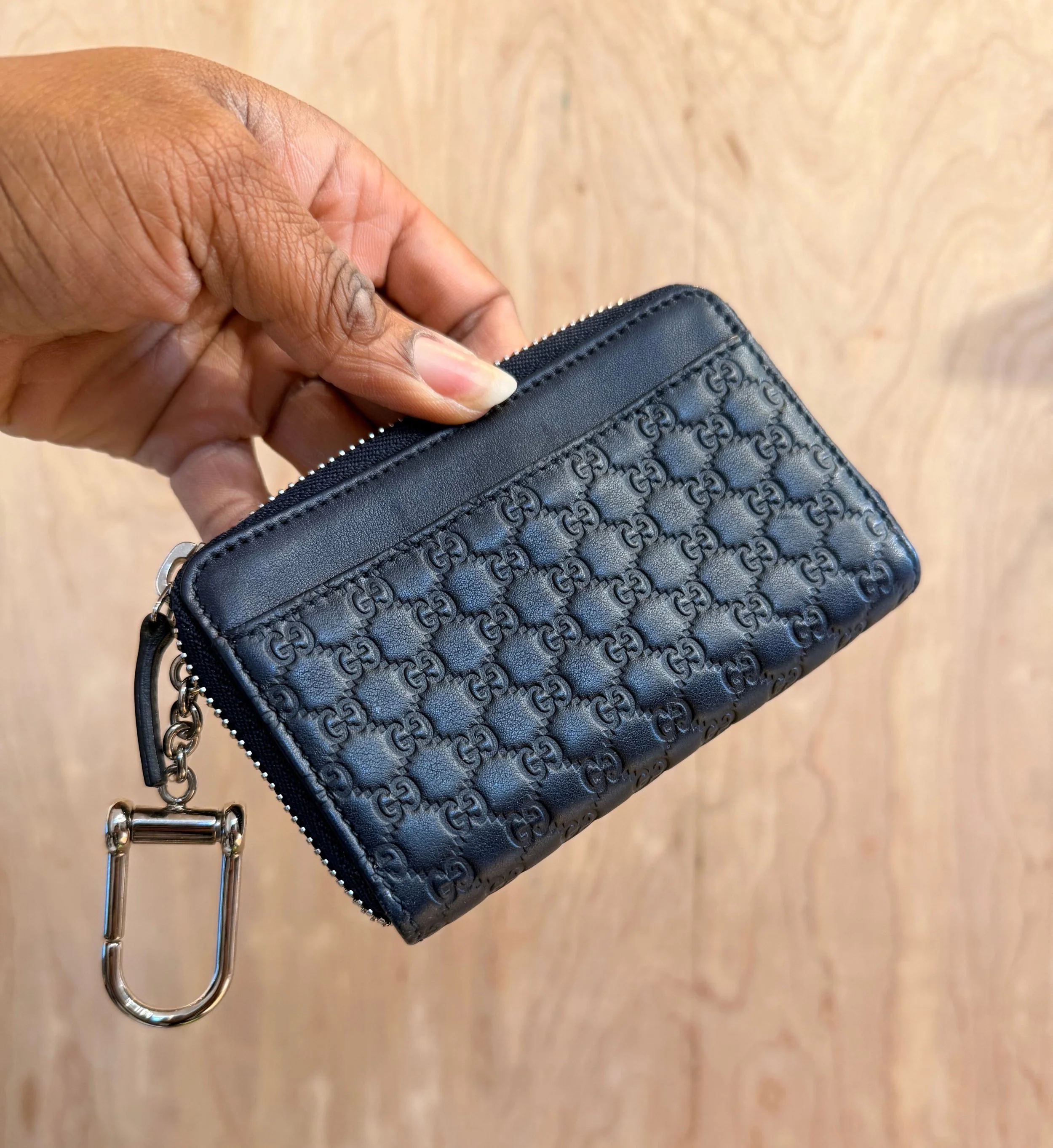 New designer wallets just in at @greenestreetchestnuthill!

&bull; Gucci guccissima zip wallet $200.95
&bull; LV pouchette $500.95

Call or email us for inquiries!
📞267-331-3382
📧chestnuthill@greenestreet.com